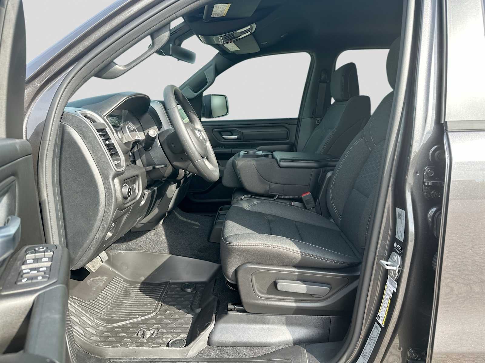 2027 RAM 1500 RAM 1500 WARLOCK CREW CAB 4X4 5'7' BOX