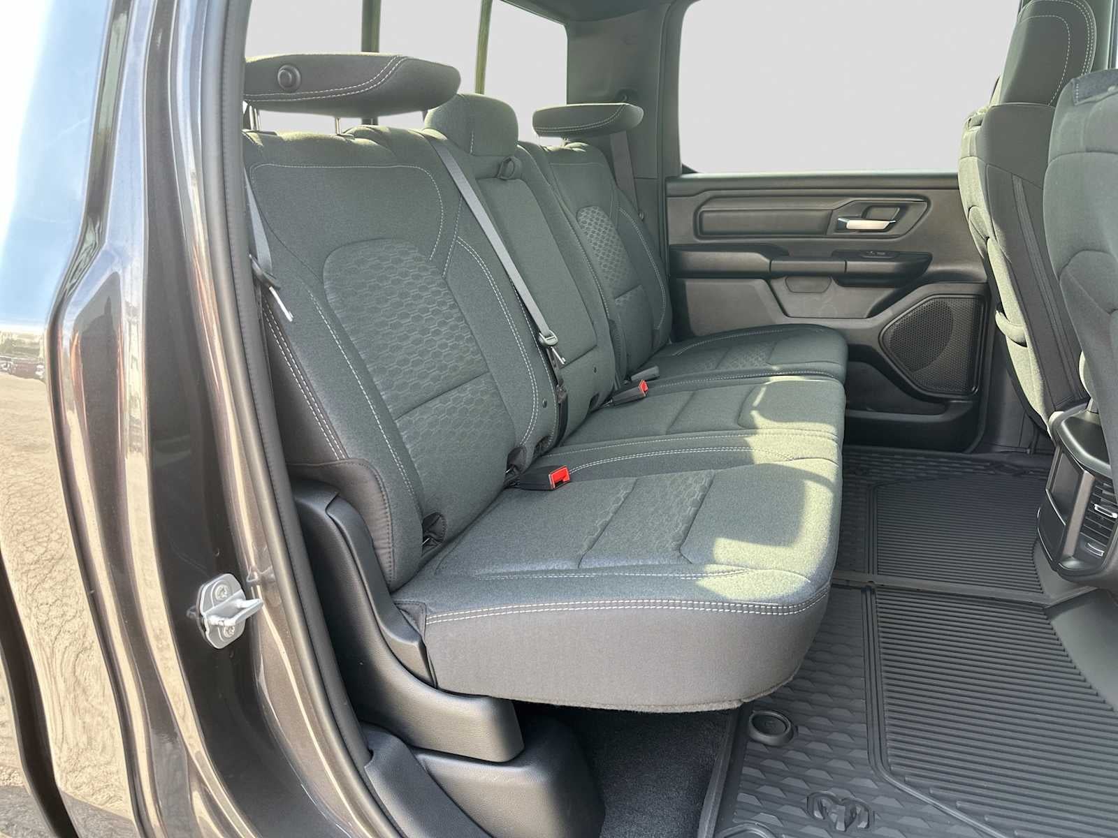 2027 RAM 1500 RAM 1500 WARLOCK CREW CAB 4X4 5'7' BOX