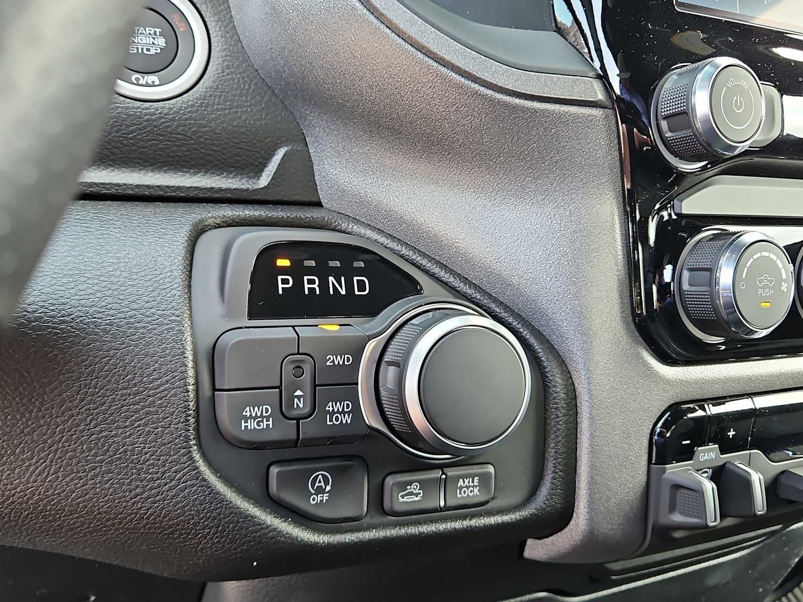 2026 RAM Ram 1500 RAM 1500 WARLOCK CREW CAB 4X4 5'7' BOX