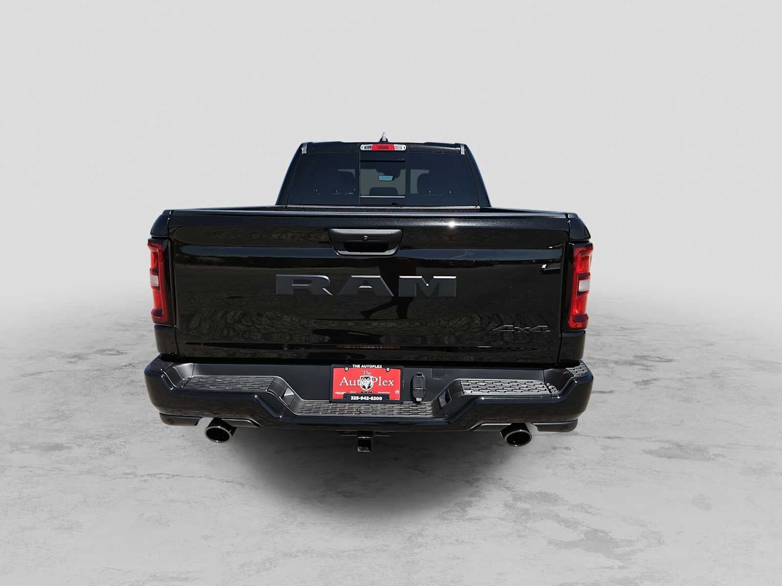 2026 RAM 1500 RAM 1500 EXPRESS CREW CAB 4X4 5'7' BOX