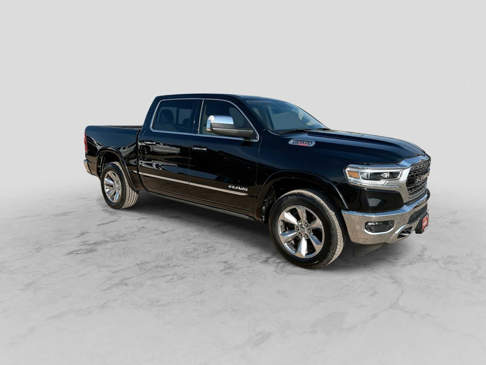 2021 RAM 1500 Limited Crew Cab 4x4 5'7' Box