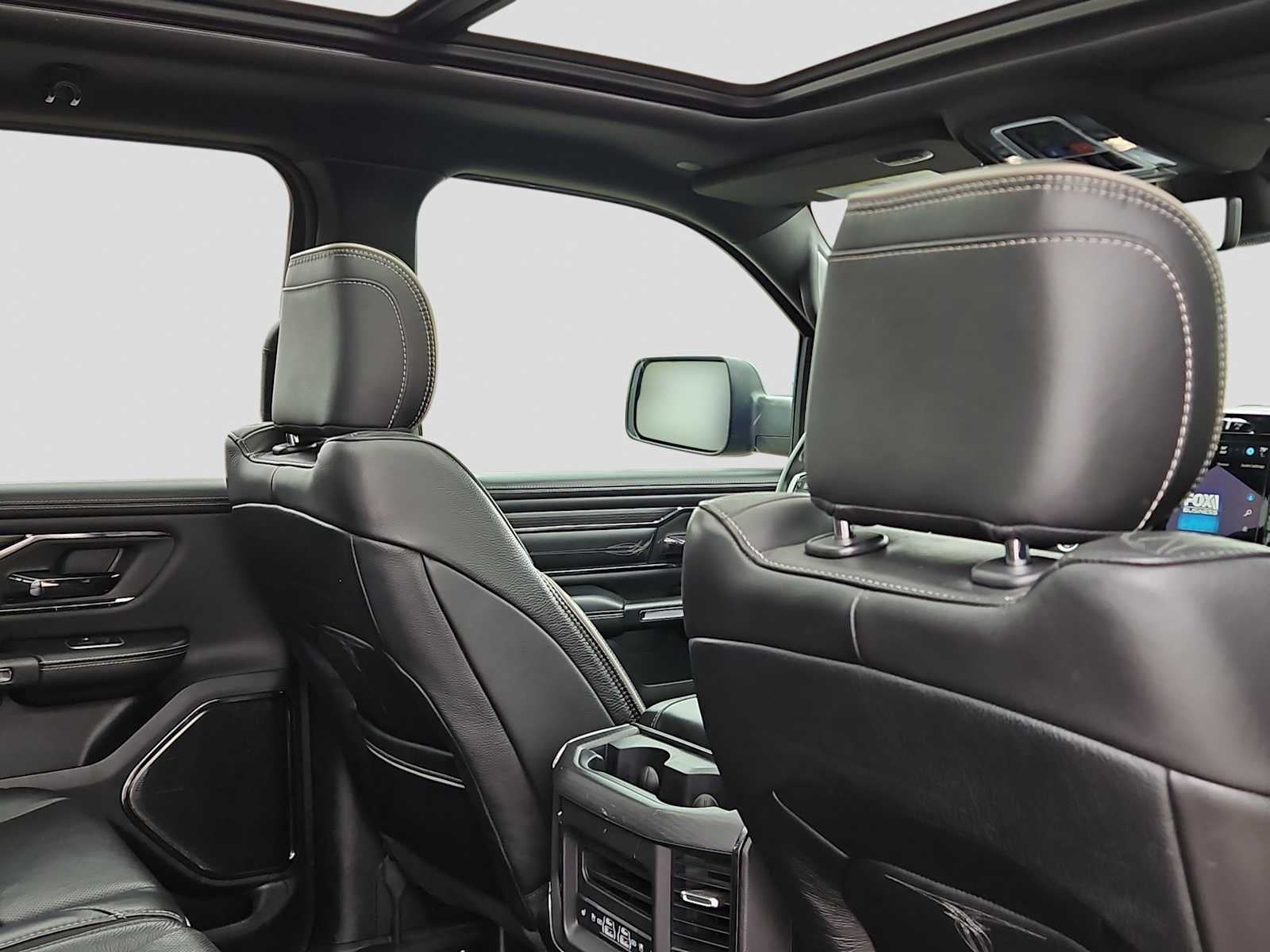 2022 RAM 1500 Limited Crew Cab 4x4 5'7' Box