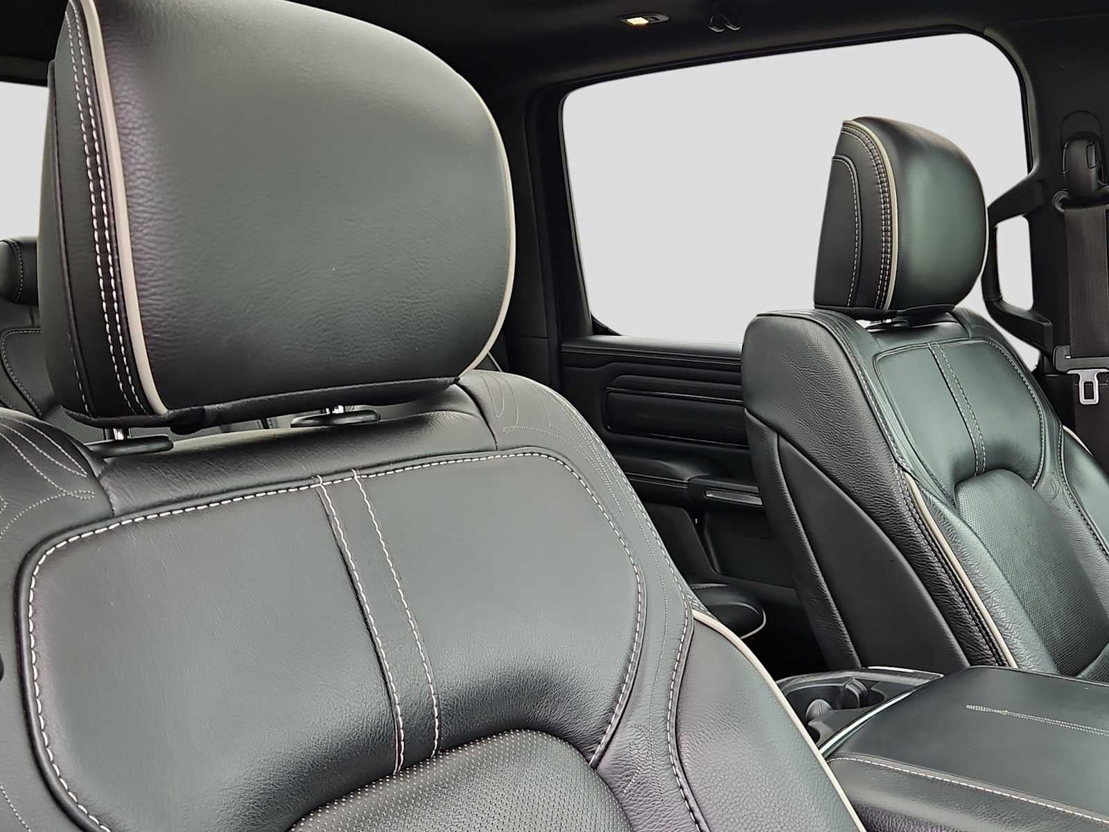 2022 RAM 1500 Limited Crew Cab 4x4 5'7' Box