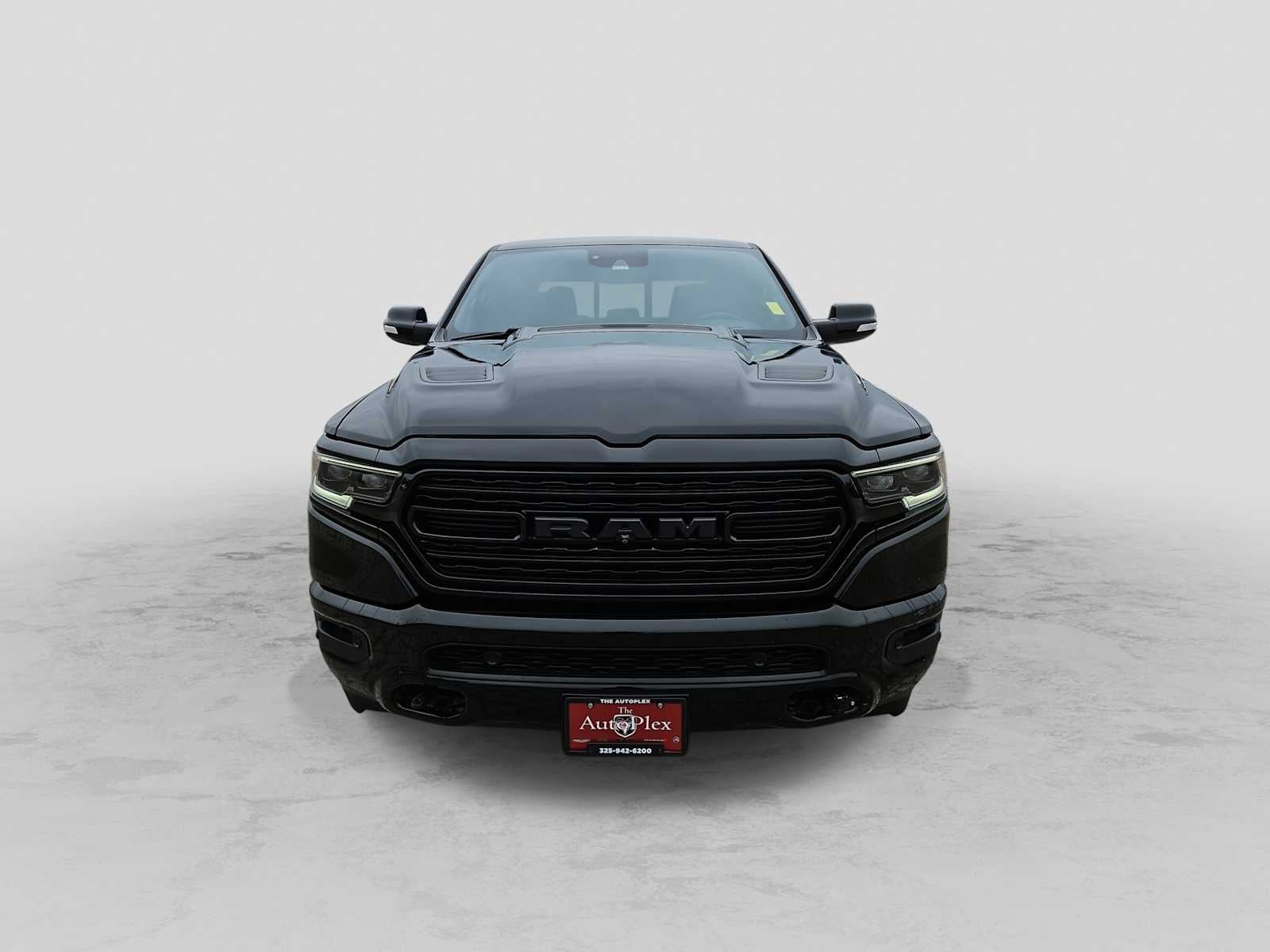 2022 RAM 1500 Limited Crew Cab 4x4 5'7' Box