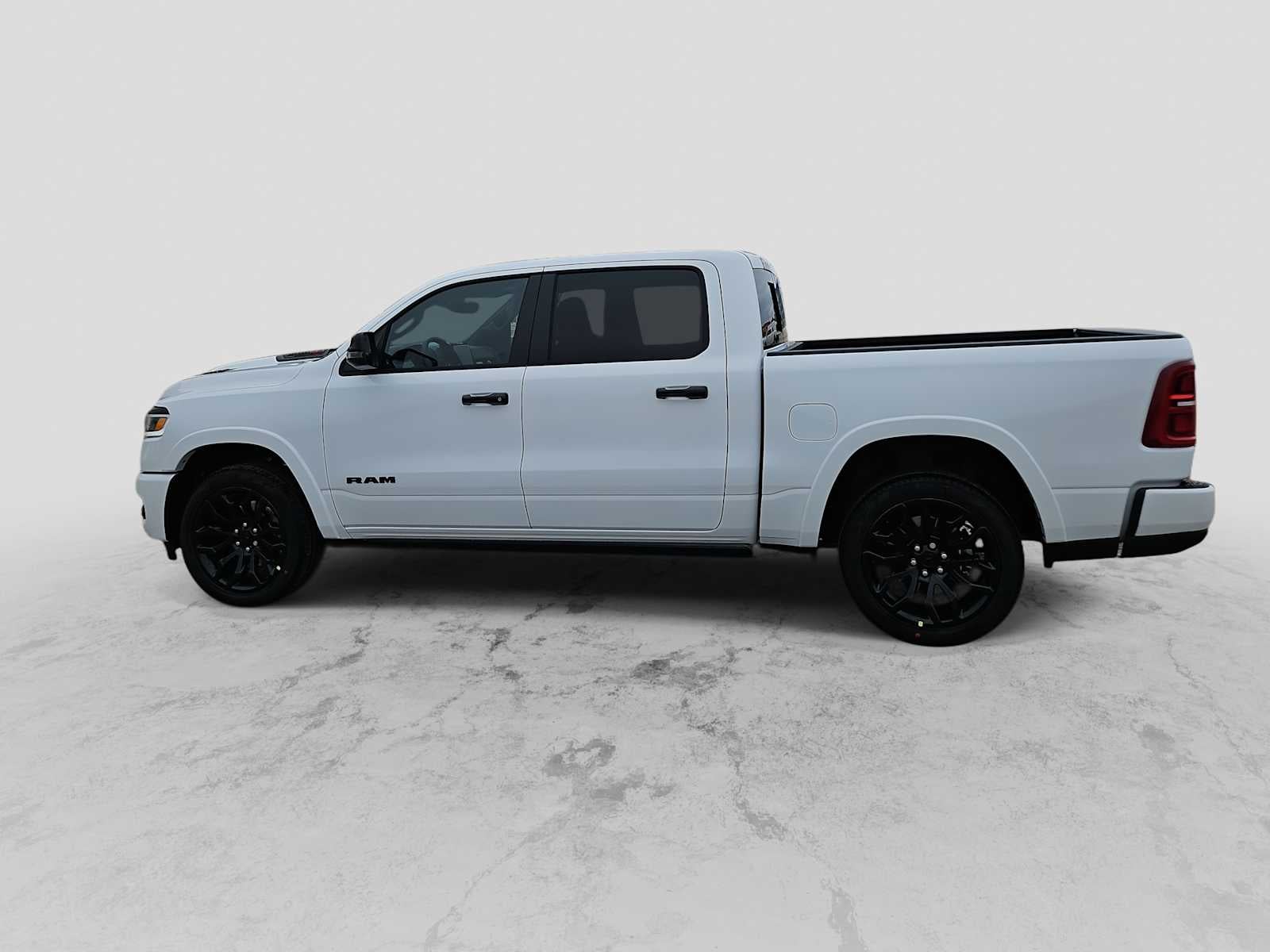 2026 RAM 1500 RAM 1500 LIMITED CREW CAB 4X4 5'7' BOX