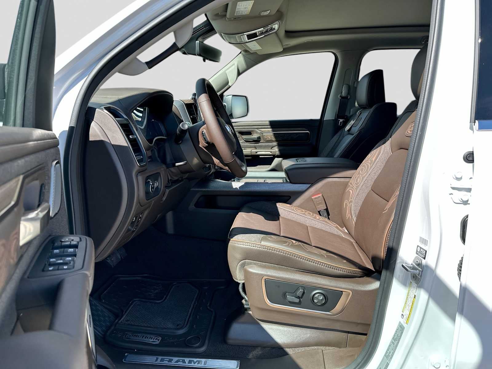 2027 RAM 1500 RAM 1500 LONGHORN CREW CAB 4X4 5'7' BOX