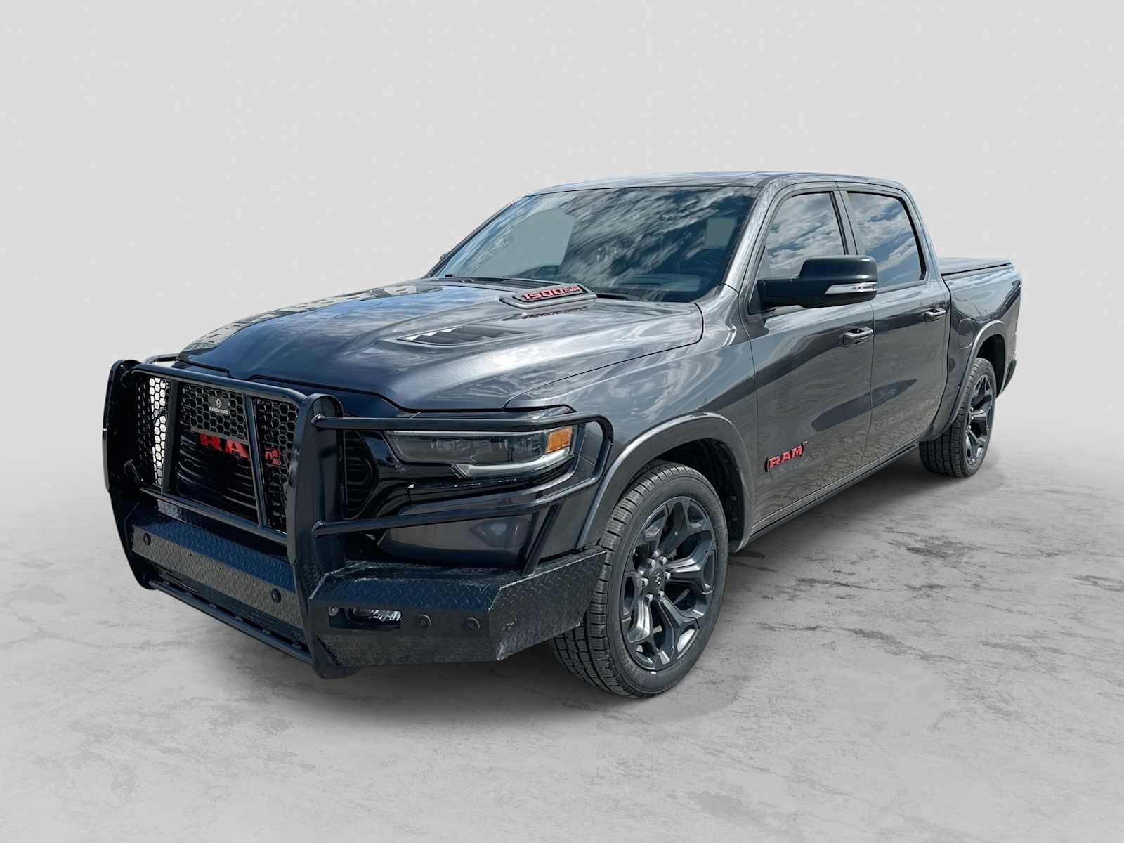 2022 RAM 1500 Limited Crew Cab 4x4 5'7' Box