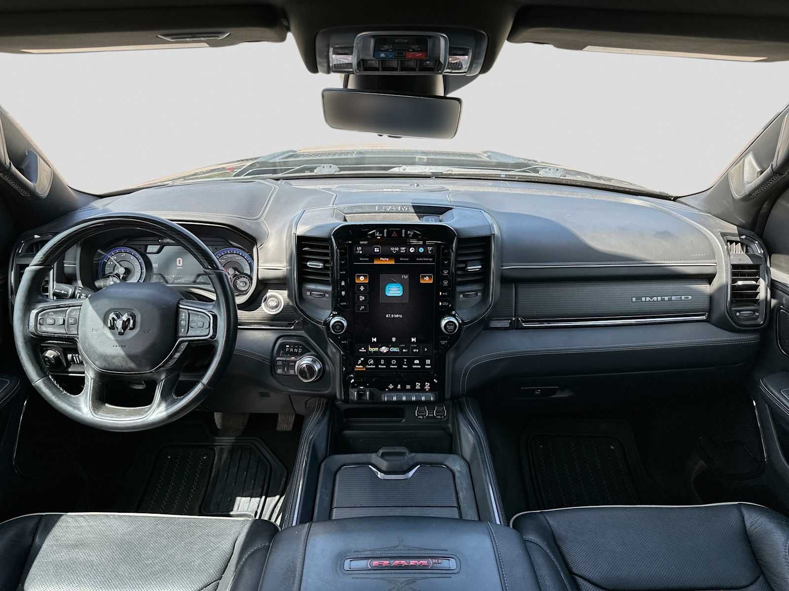 2022 RAM 1500 Limited Crew Cab 4x4 5'7' Box