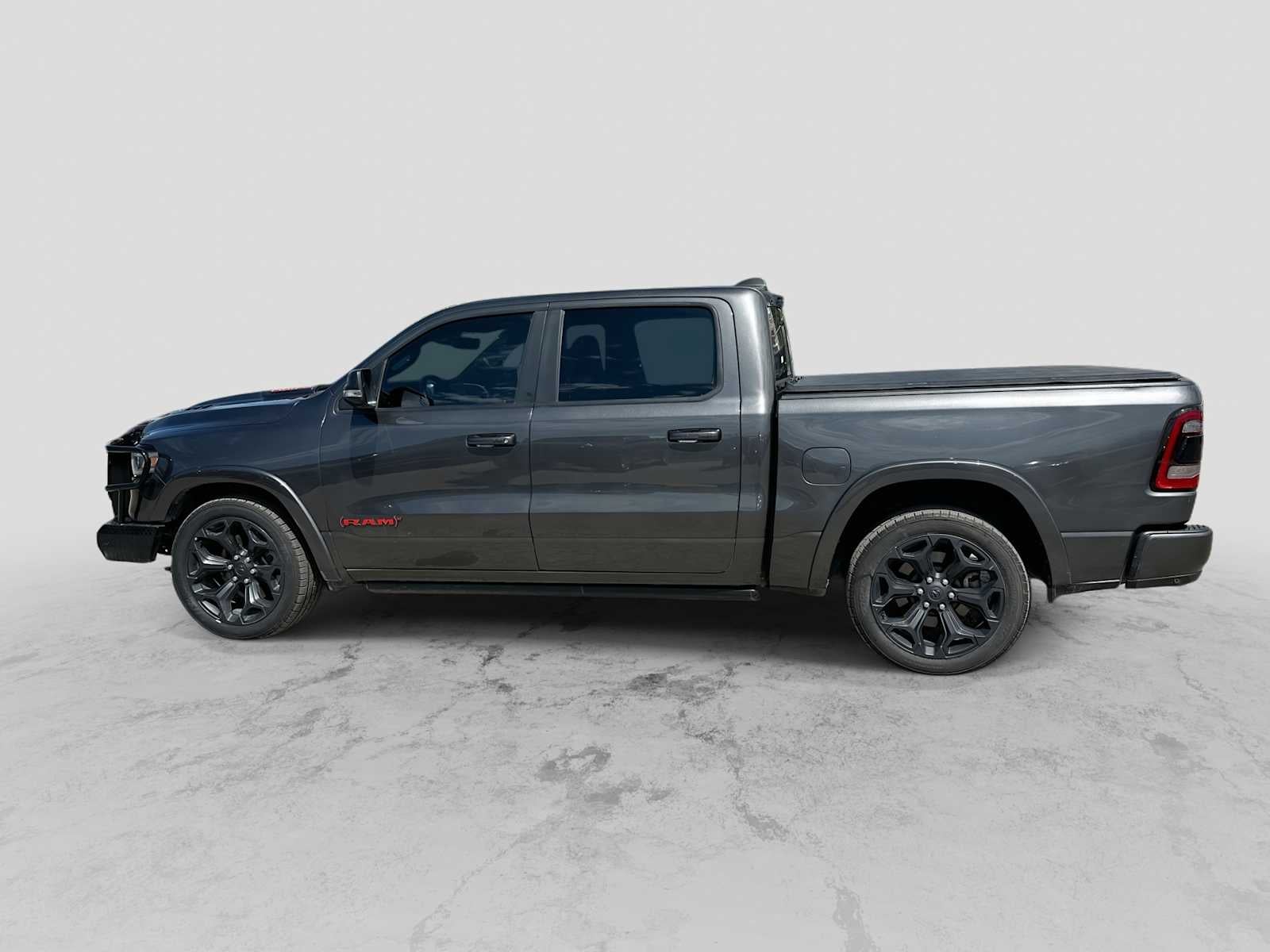 2022 RAM 1500 Limited Crew Cab 4x4 5'7' Box