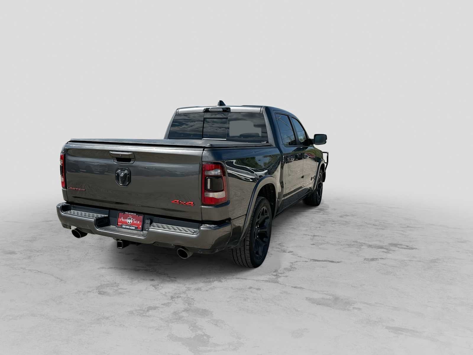 2022 RAM 1500 Limited Crew Cab 4x4 5'7' Box