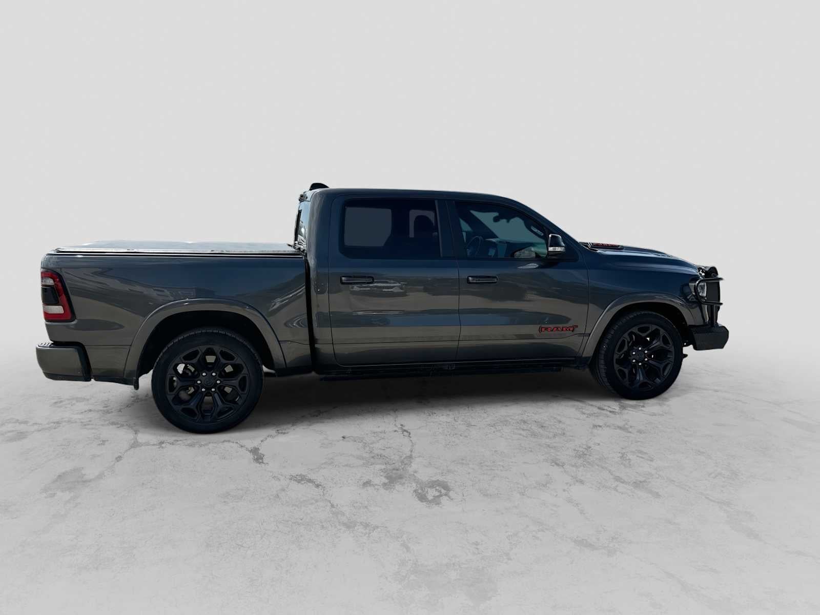 2022 RAM 1500 Limited Crew Cab 4x4 5'7' Box