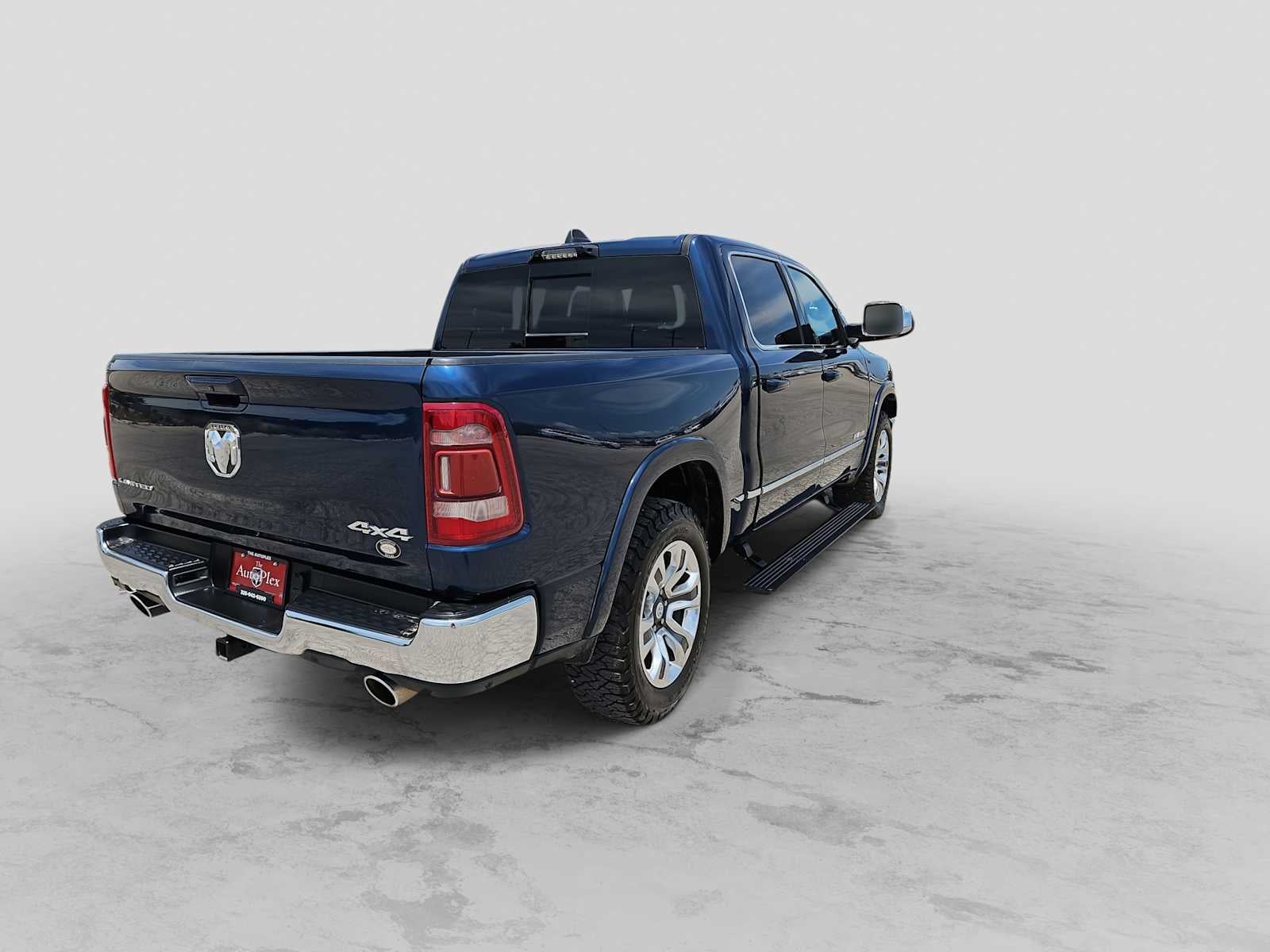 2023 RAM 1500 Limited Crew Cab 4x4 5'7' Box