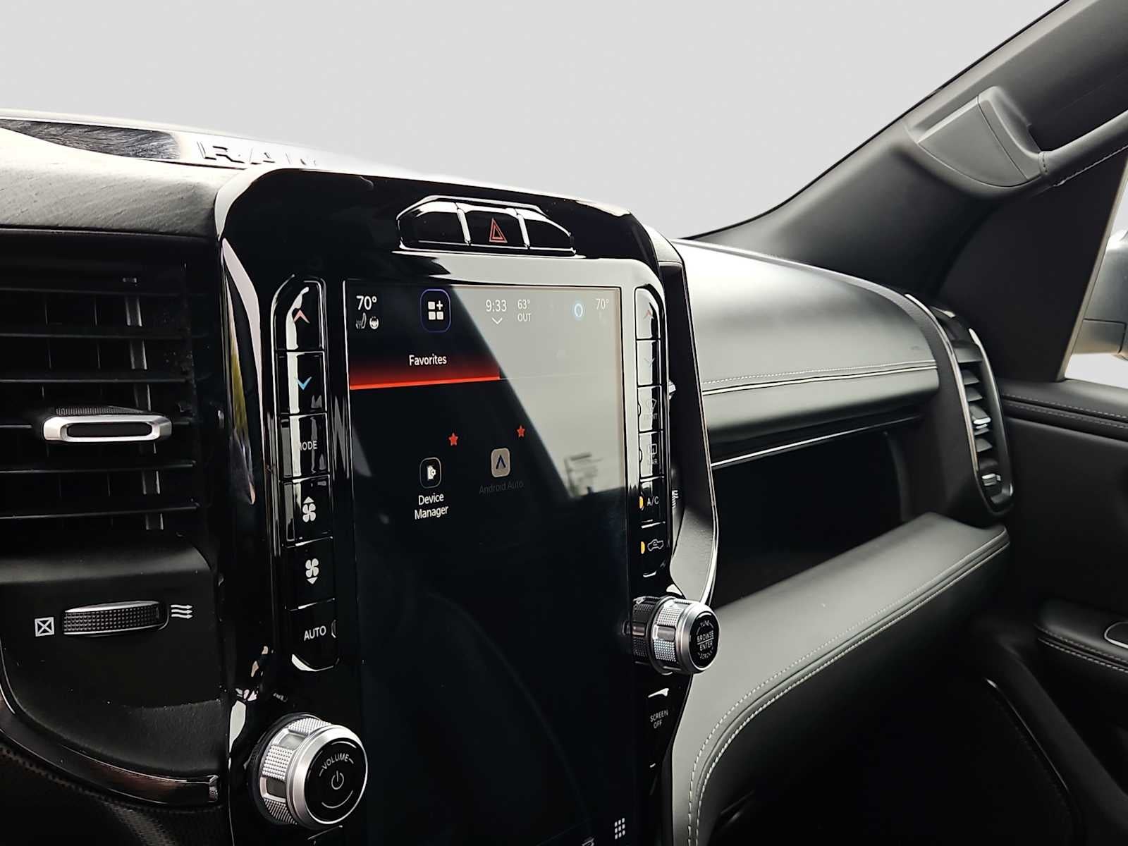 2024 RAM 1500 Limited Crew Cab 4x4 5'7' Box