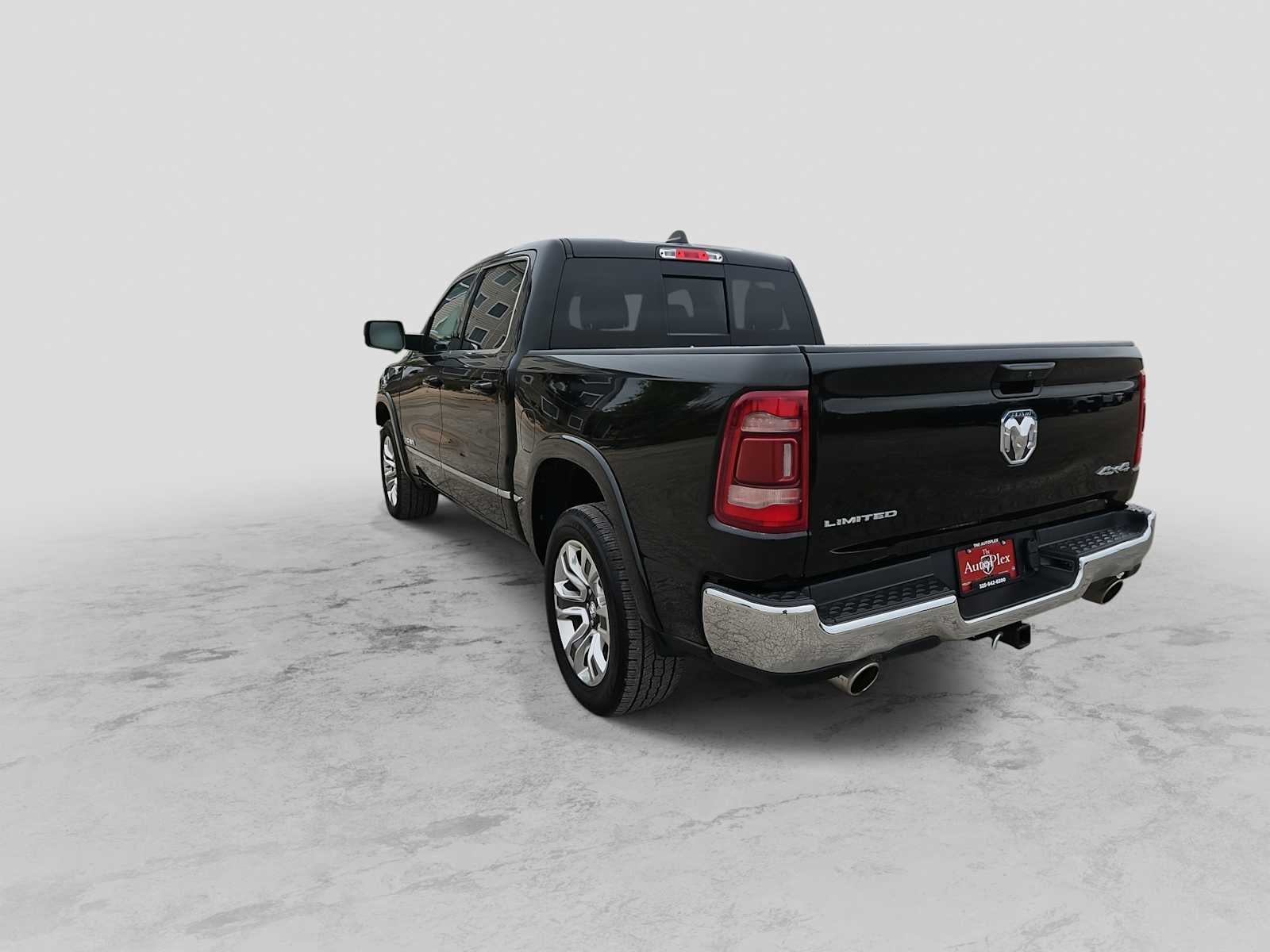 2024 RAM 1500 Limited Crew Cab 4x4 5'7' Box