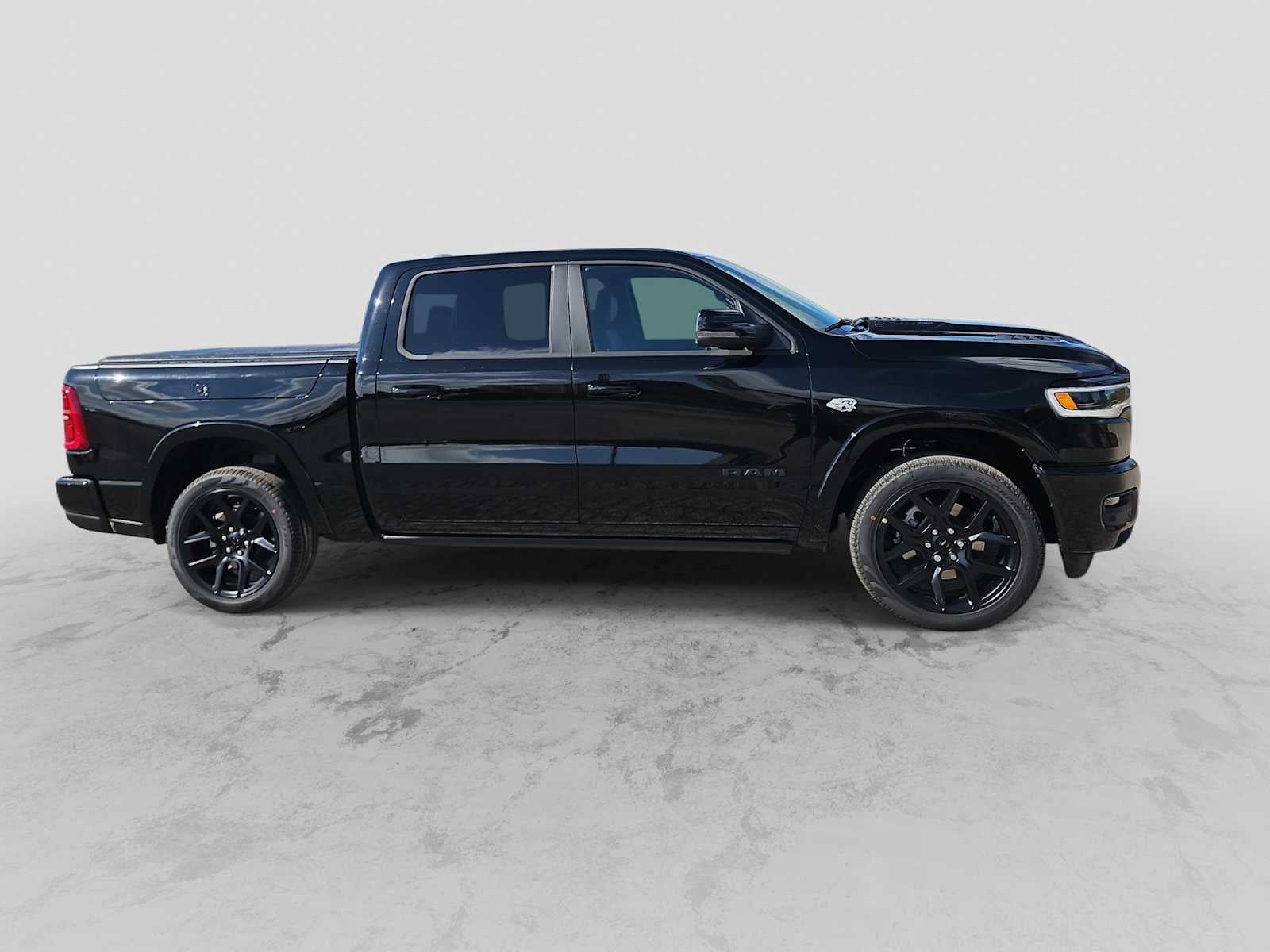 2026 RAM Ram 1500 RAM 1500 LIMITED CREW CAB 4X4 5'7' BOX