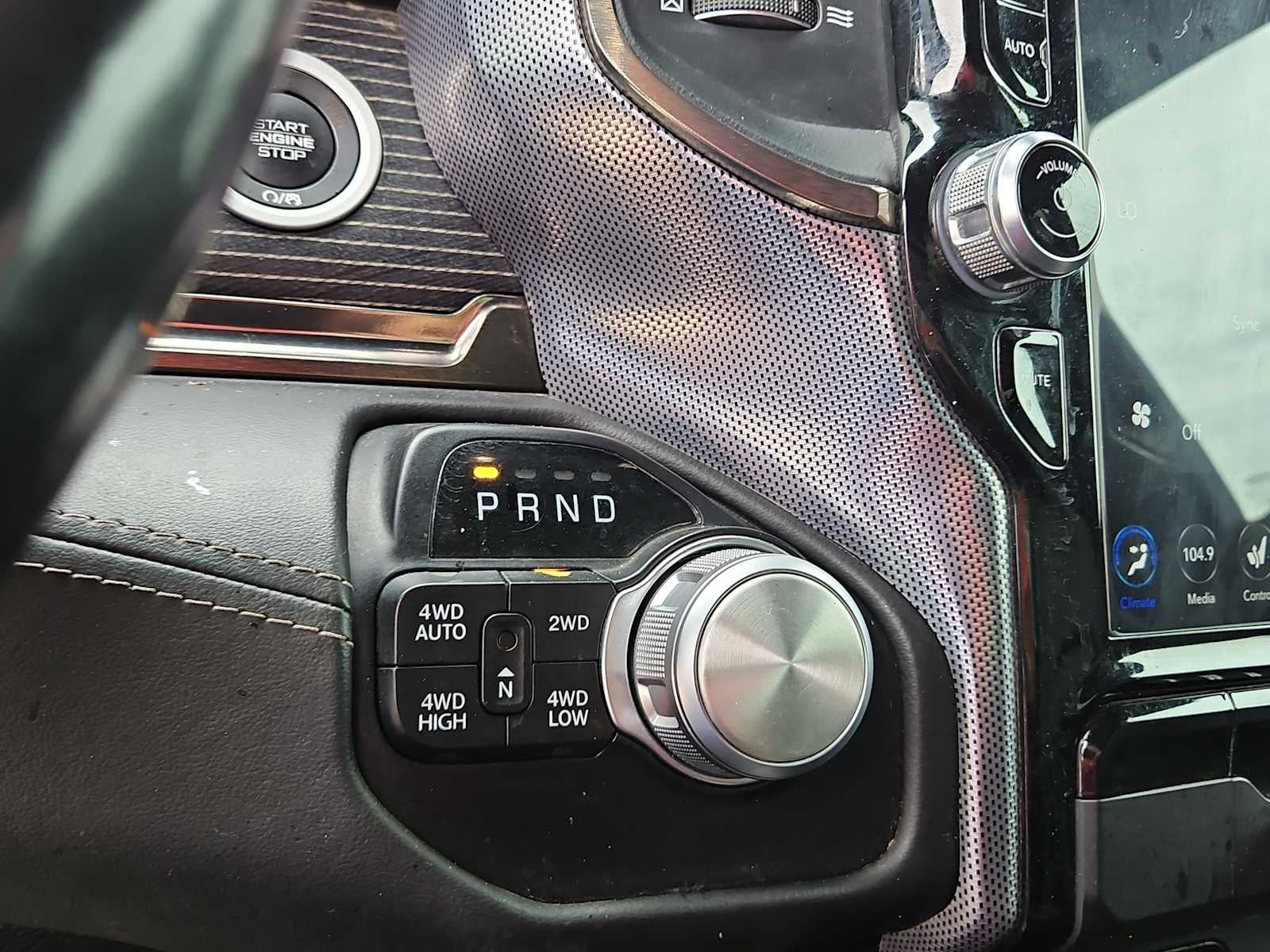 2020 RAM 1500 Limited Crew Cab 4x4 5'7' Box