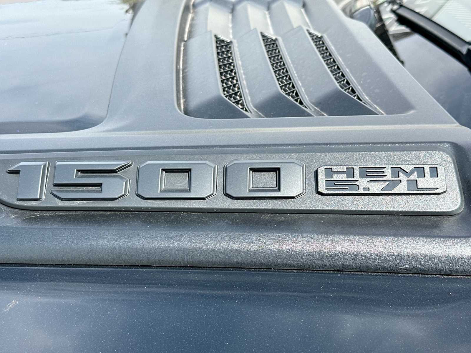 2027 RAM 1500 RAM 1500 LIMITED CREW CAB 4X4 5'7' BOX