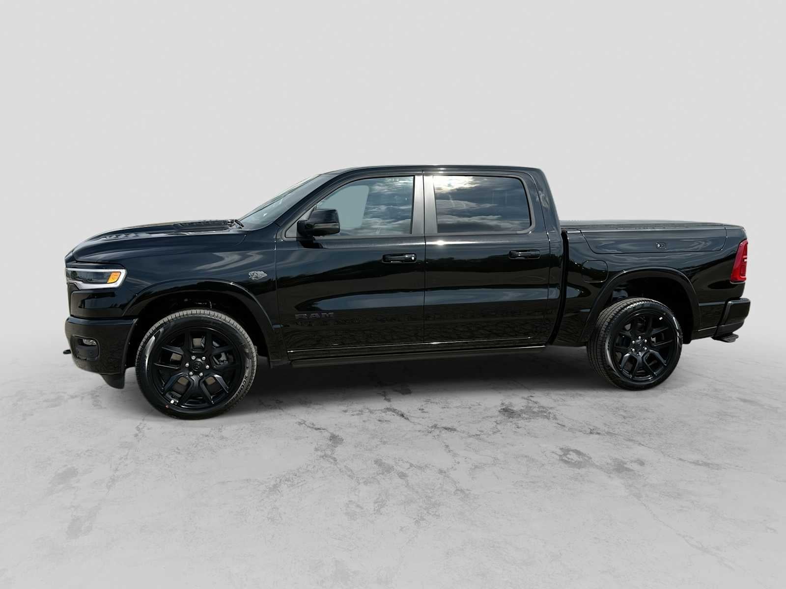 2027 RAM 1500 RAM 1500 LIMITED CREW CAB 4X4 5'7' BOX