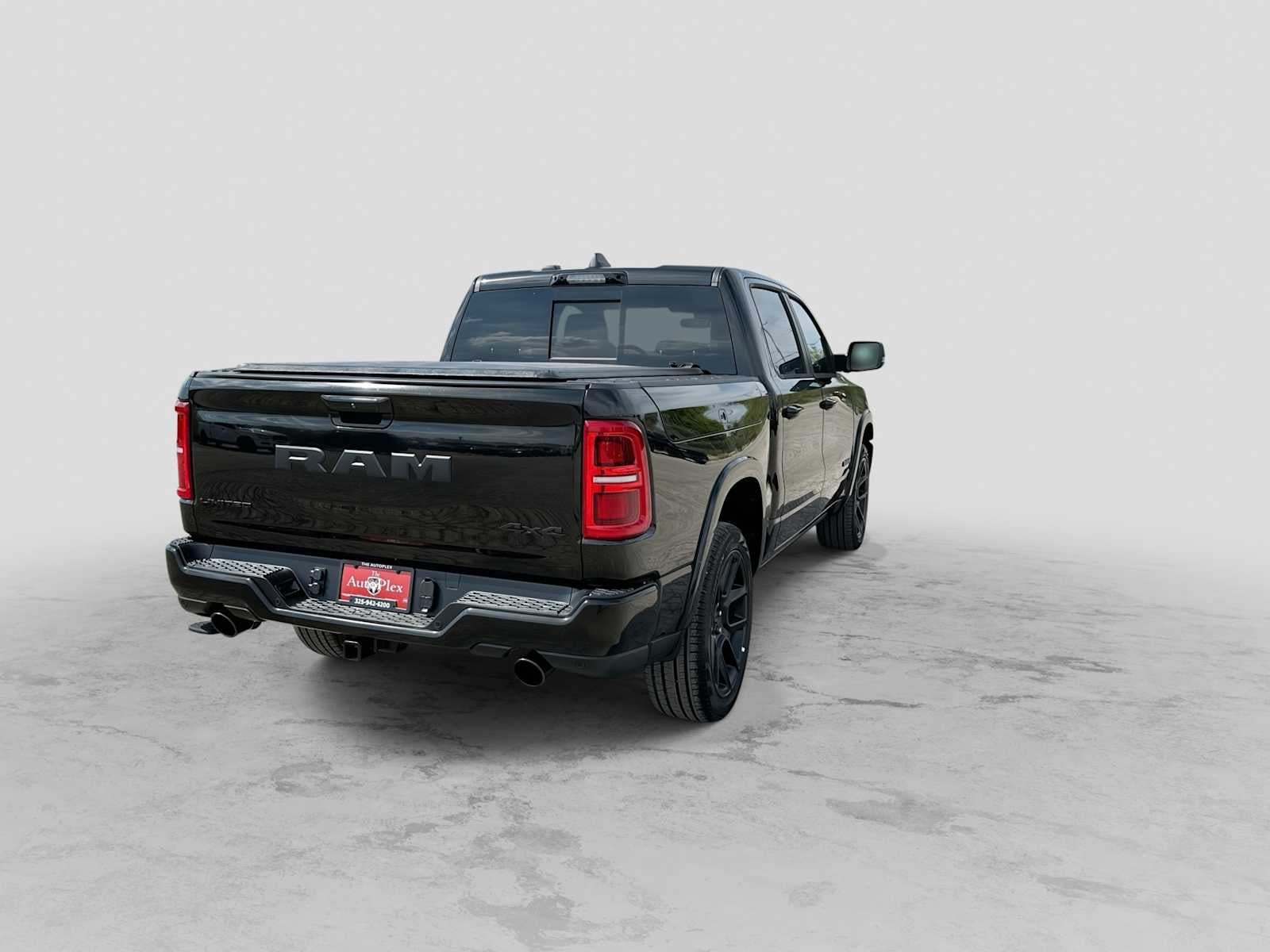2027 RAM 1500 RAM 1500 LIMITED CREW CAB 4X4 5'7' BOX