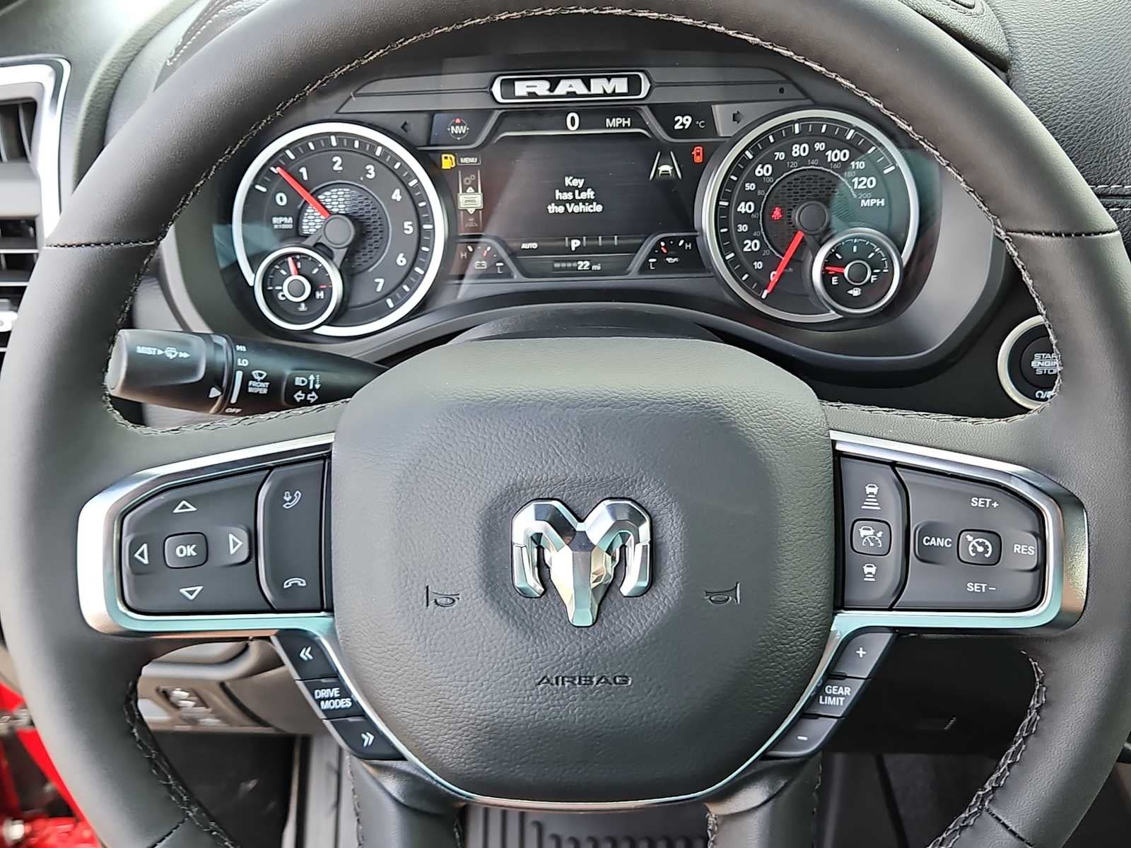 2026 RAM 1500 RAM 1500 LARAMIE CREW CAB 4X4 5'7' BOX
