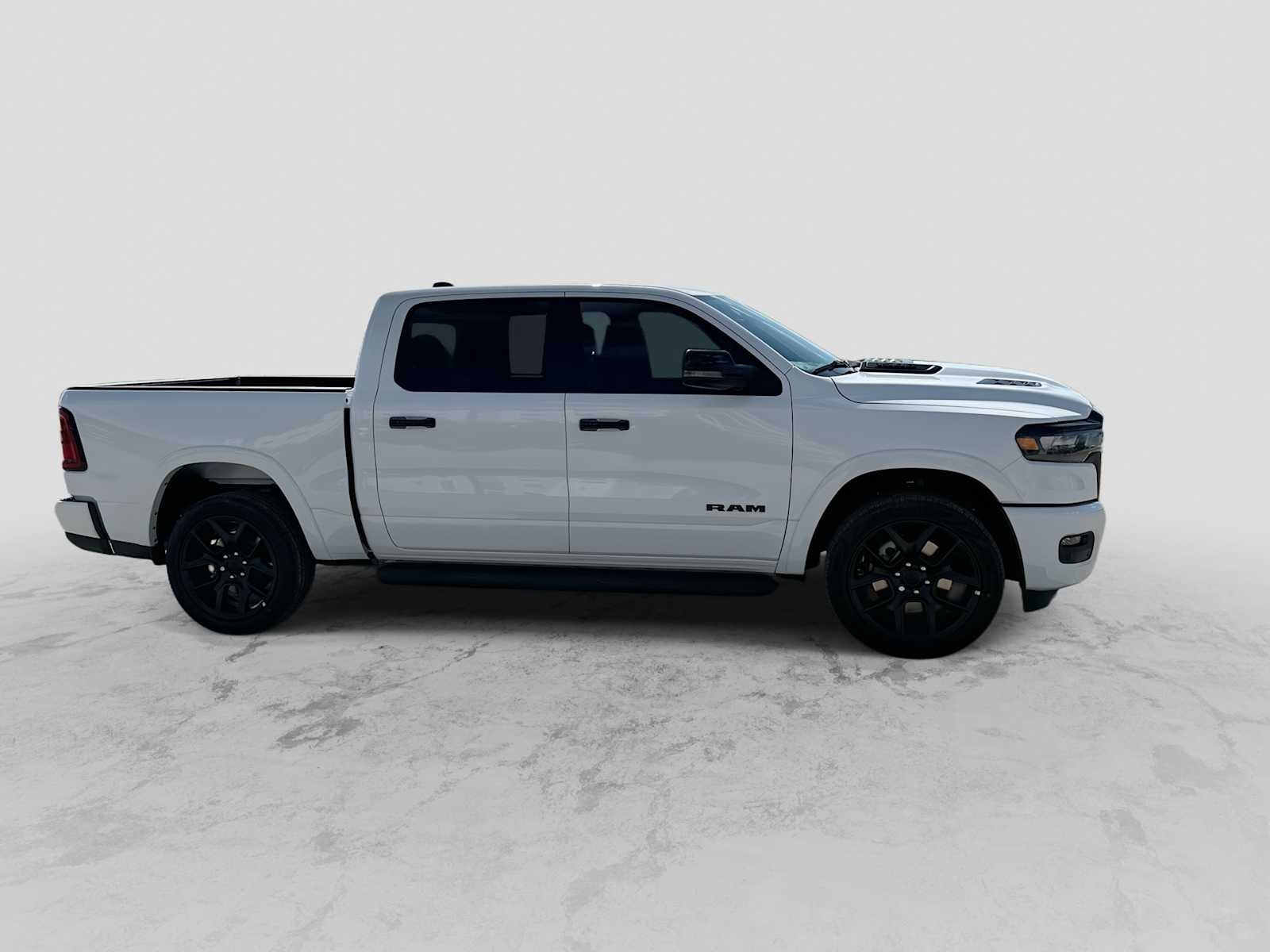 2027 RAM 1500 RAM 1500 LARAMIE CREW CAB 4X4 5'7' BOX