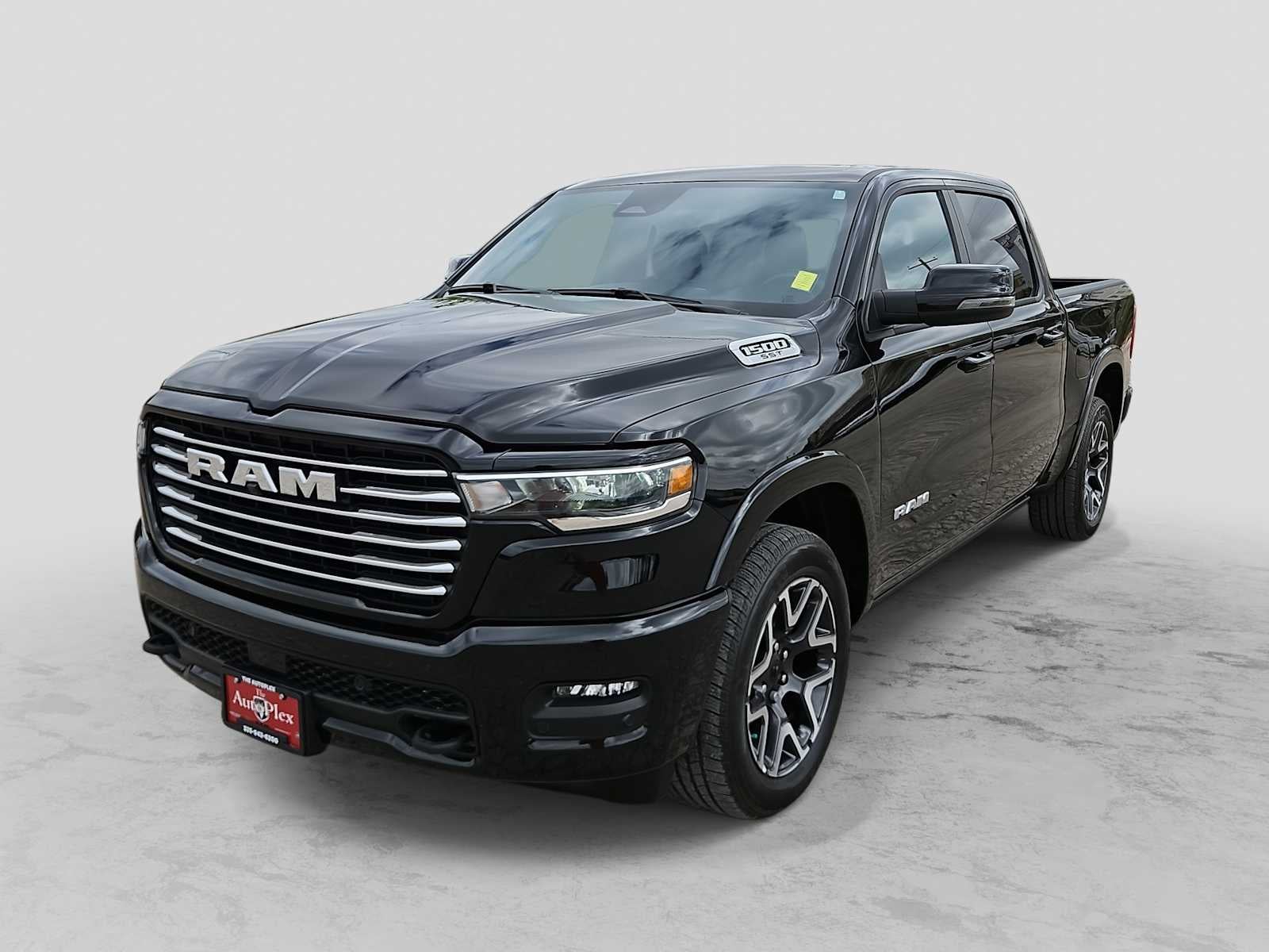 2025 RAM 1500 Laramie 4x4 Crew Cab 5'7's photo