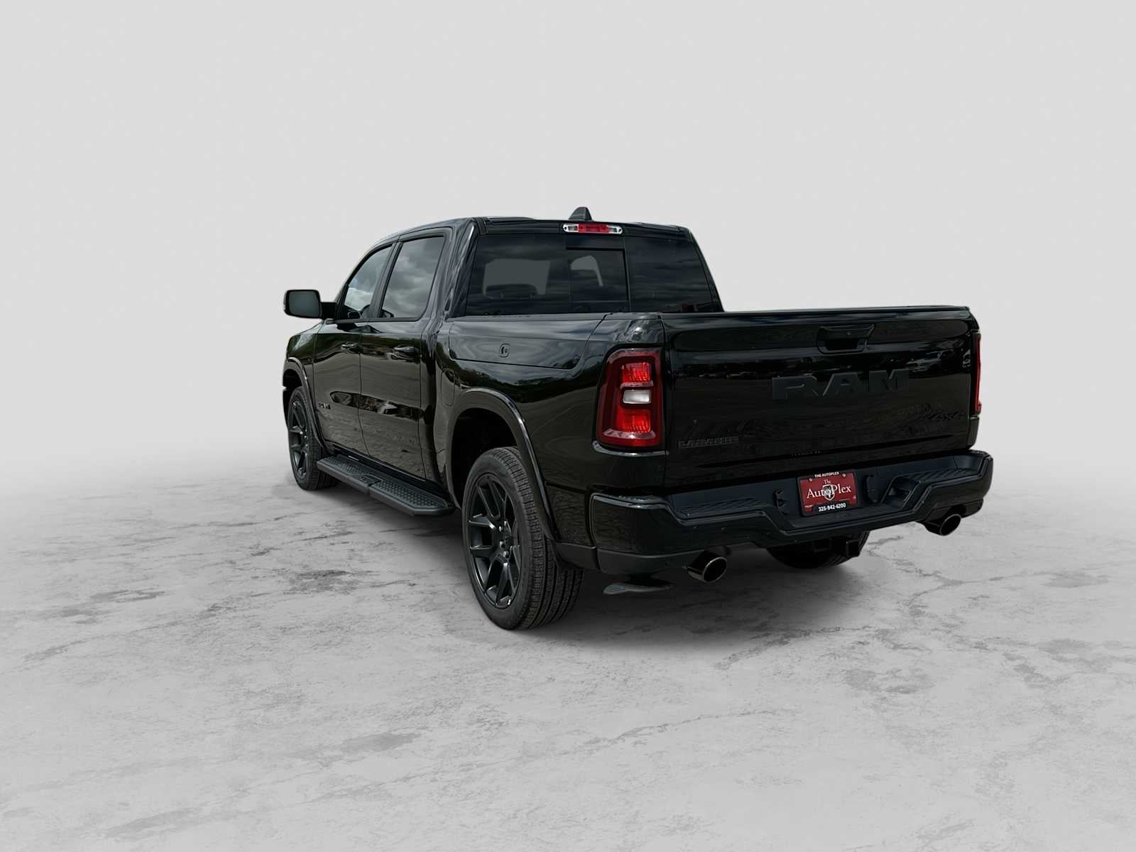 2027 RAM 1500 RAM 1500 LARAMIE CREW CAB 4X4 5'7' BOX