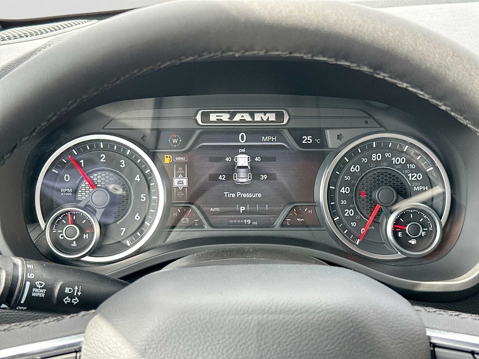 2027 RAM 1500 RAM 1500 LARAMIE CREW CAB 4X4 5'7' BOX