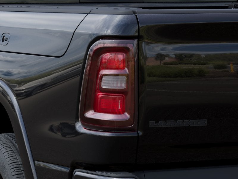 2027 RAM 1500 RAM 1500 LARAMIE CREW CAB 4X4 5'7' BOX