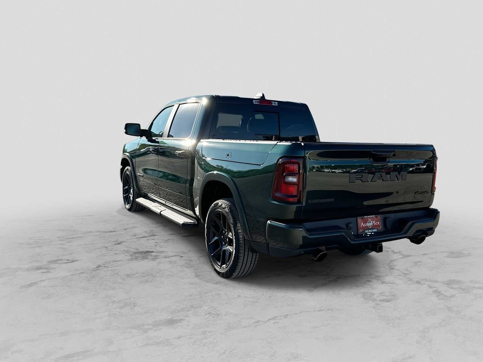 2027 RAM 1500 RAM 1500 LARAMIE CREW CAB 4X4 5'7' BOX