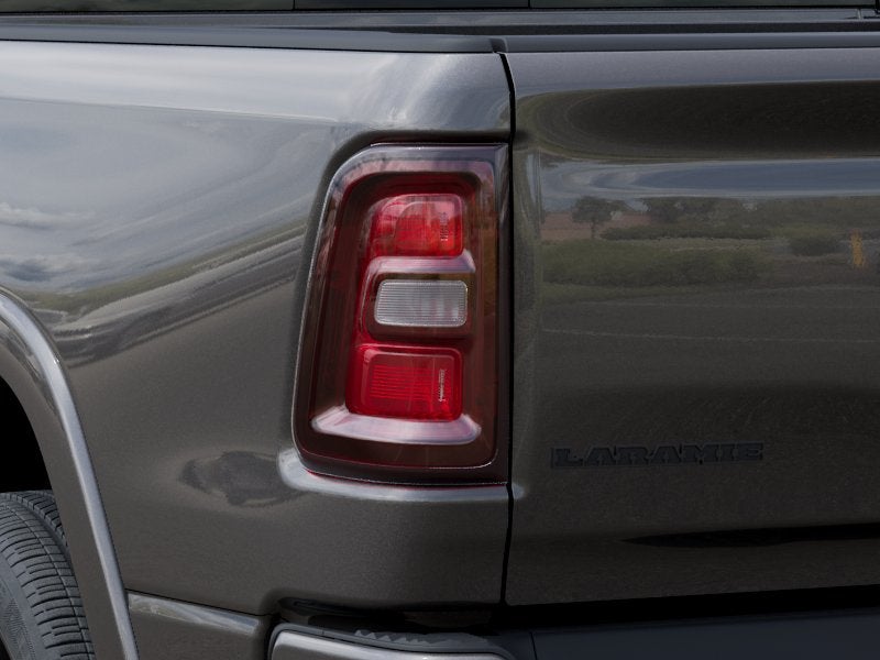 2027 RAM 1500 RAM 1500 LARAMIE CREW CAB 4X4 5'7' BOX
