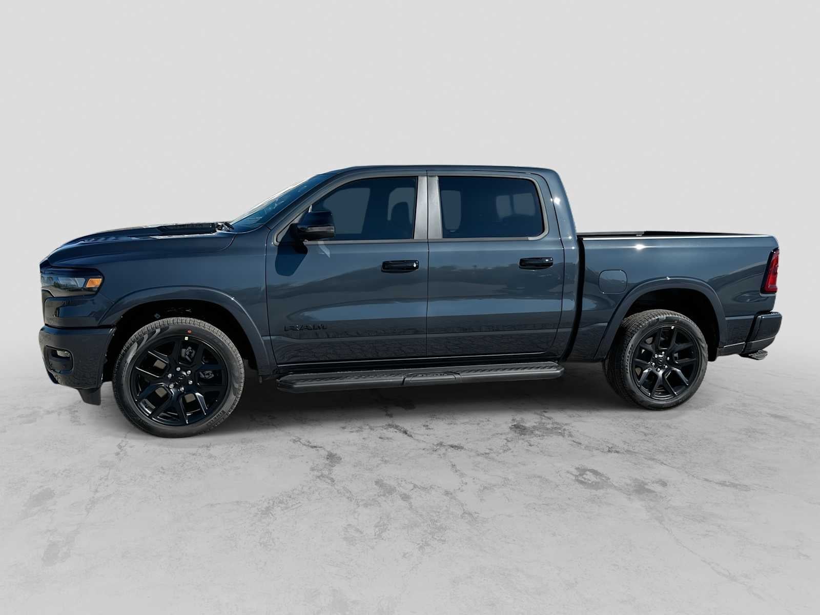 2027 RAM 1500 RAM 1500 LARAMIE CREW CAB 4X4 5'7' BOX