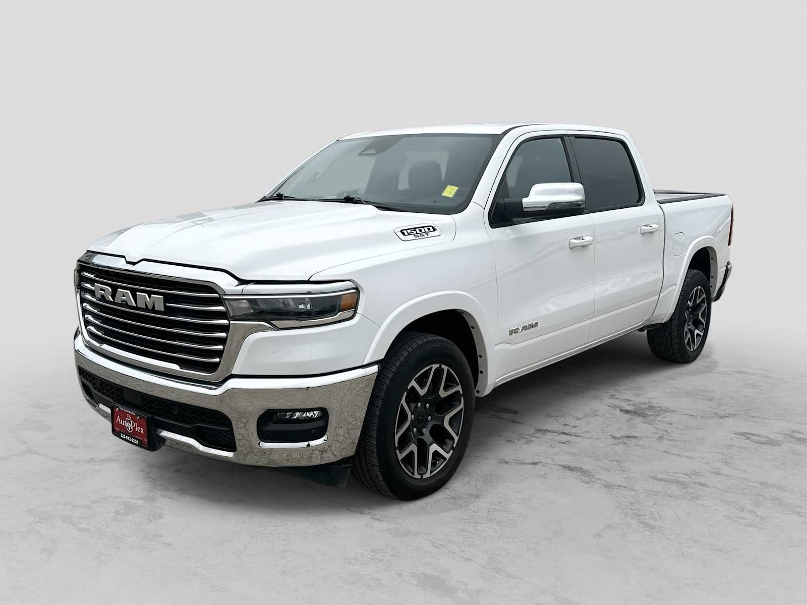 2025 RAM 1500 Laramie Crew Cab 4x4 5'7' Box