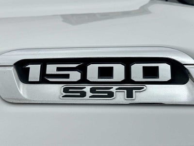 2025 RAM 1500 Laramie Crew Cab 4x4 5'7' Box