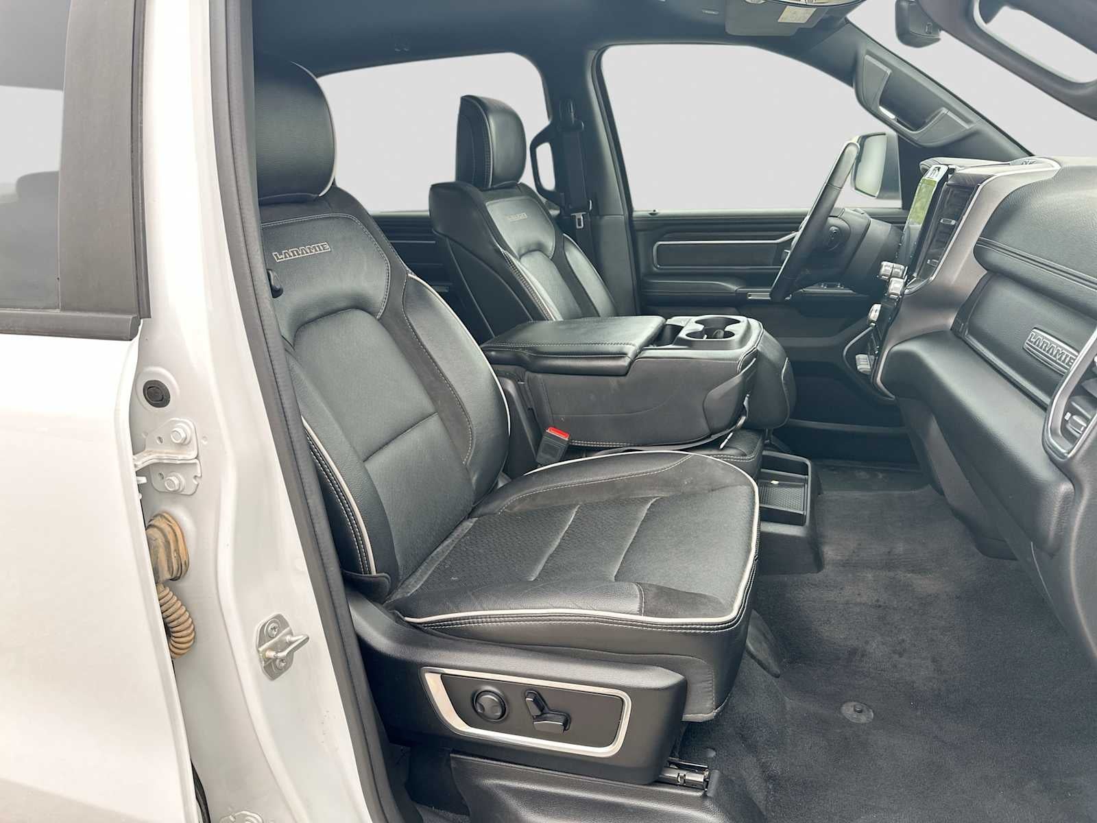 2025 RAM 1500 Laramie Crew Cab 4x4 5'7' Box