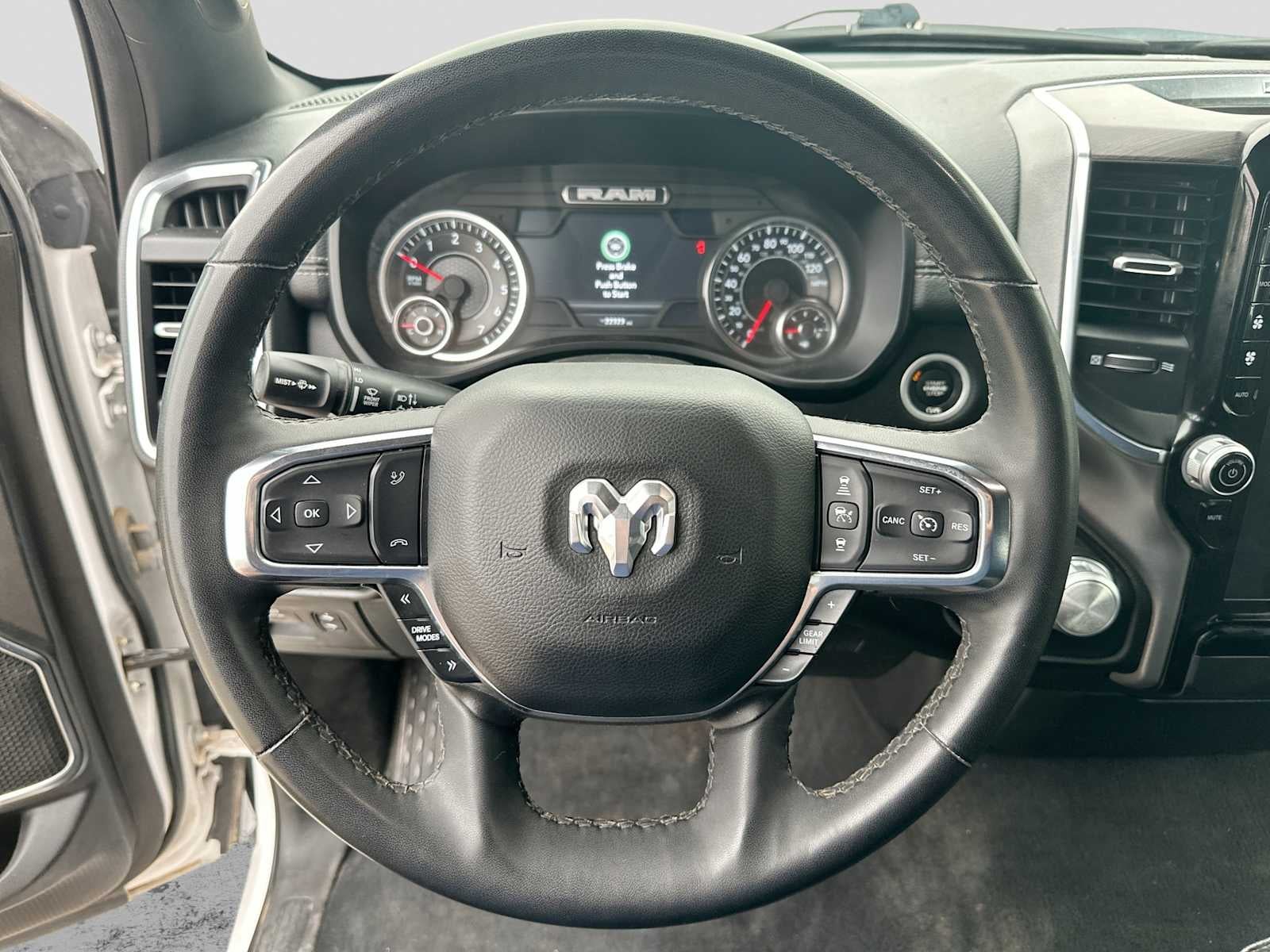 2025 RAM 1500 Laramie Crew Cab 4x4 5'7' Box