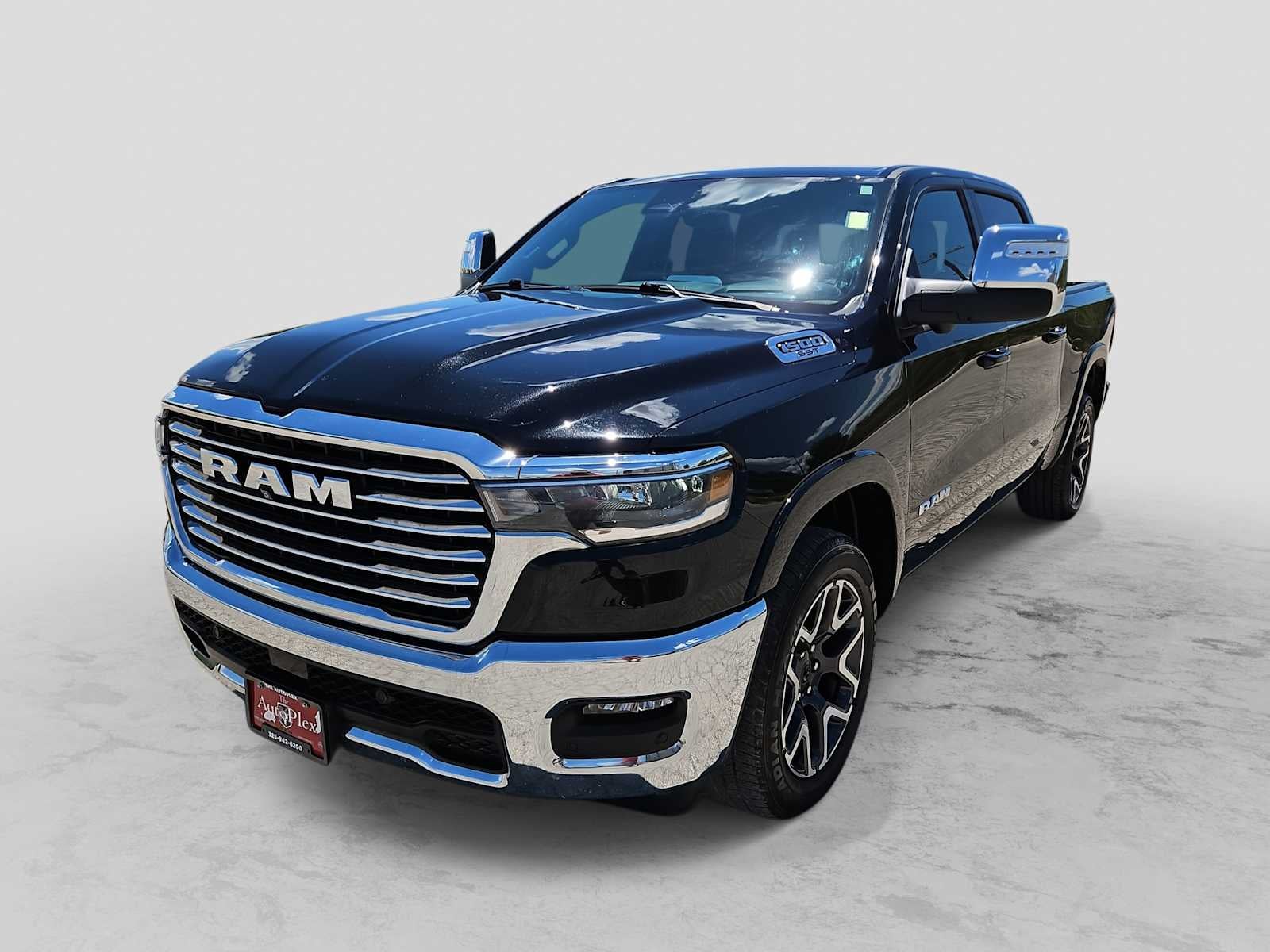 2025 RAM 1500 Laramie Crew Cab 4x4 5'7' Box
