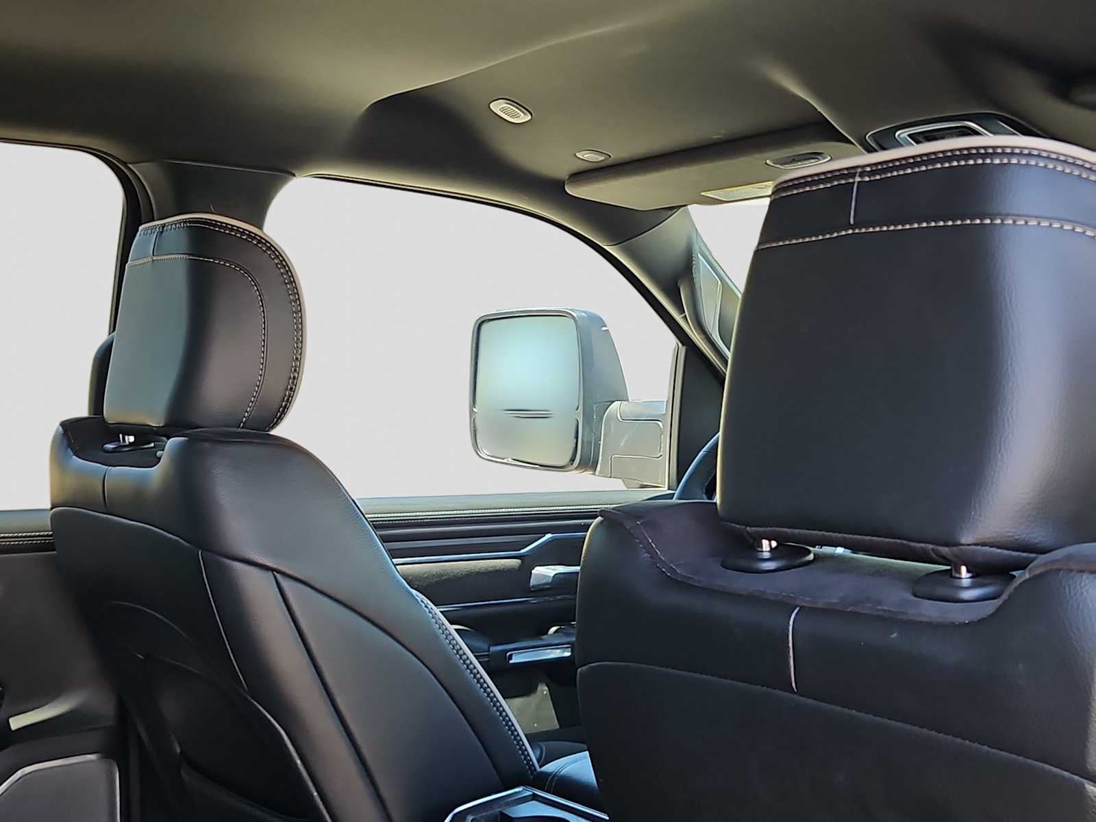 2025 RAM 1500 Laramie Crew Cab 4x4 5'7' Box