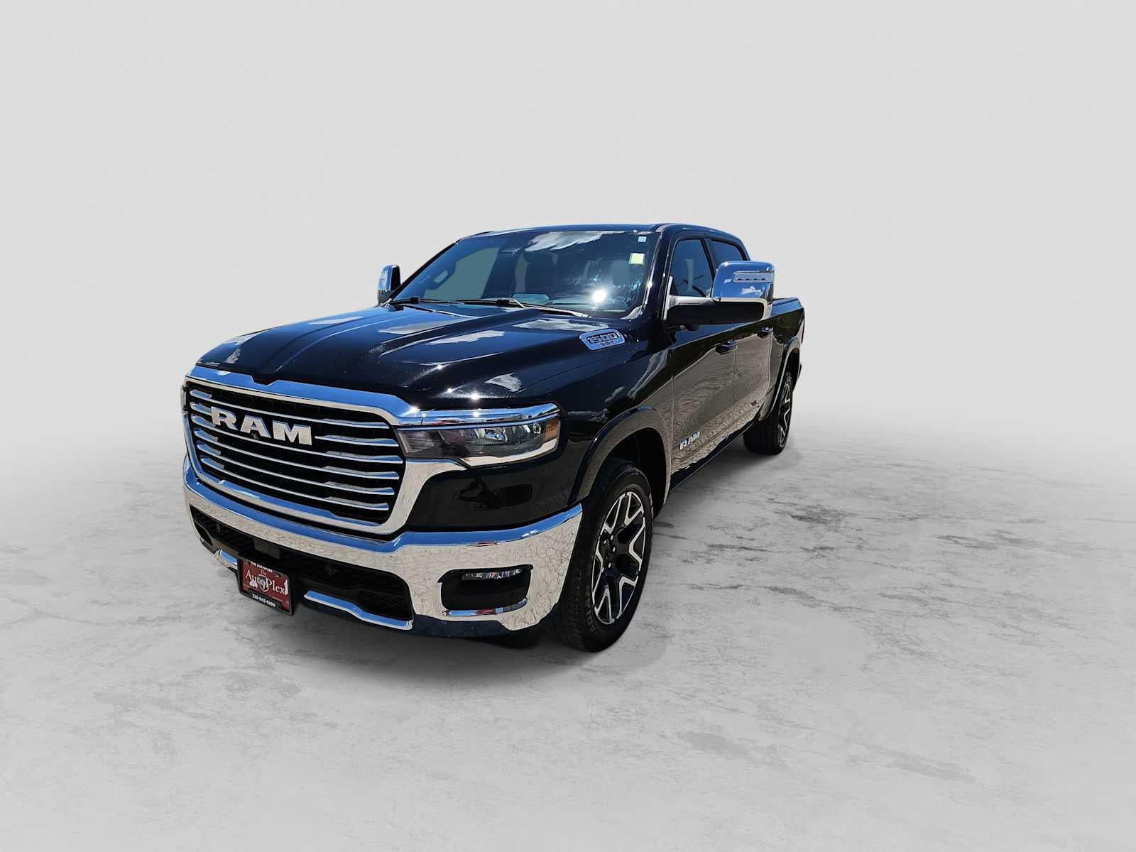 2025 RAM 1500 Laramie Crew Cab 4x4 5'7' Box