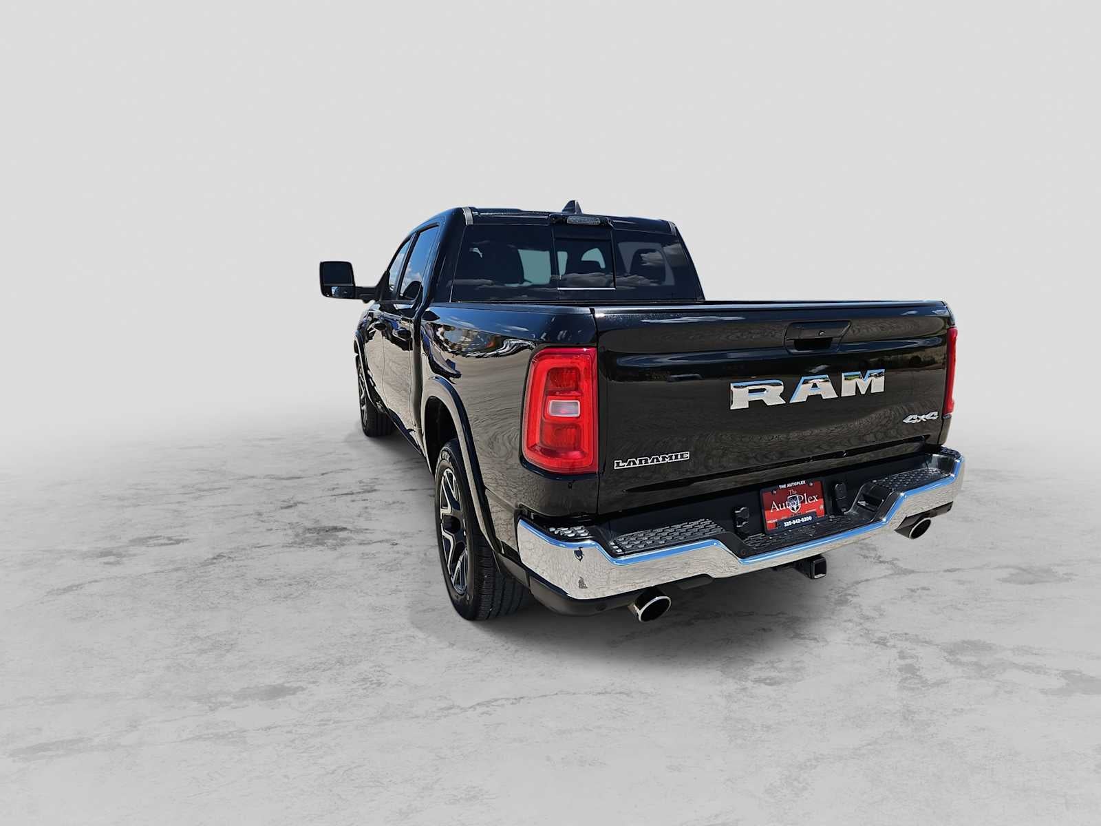 2025 RAM 1500 Laramie Crew Cab 4x4 5'7' Box