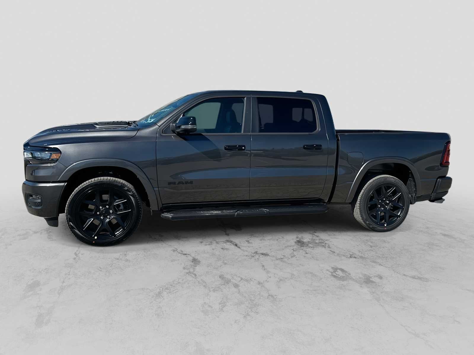 2027 RAM 1500 RAM 1500 LARAMIE CREW CAB 4X4 5'7' BOX