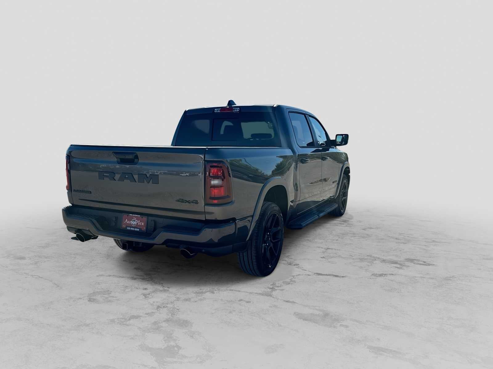 2027 RAM 1500 RAM 1500 LARAMIE CREW CAB 4X4 5'7' BOX
