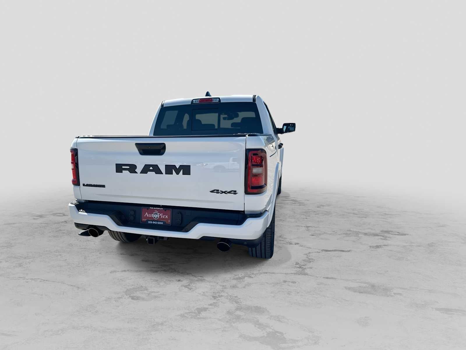 2027 RAM 1500 RAM 1500 LARAMIE CREW CAB 4X4 5'7' BOX
