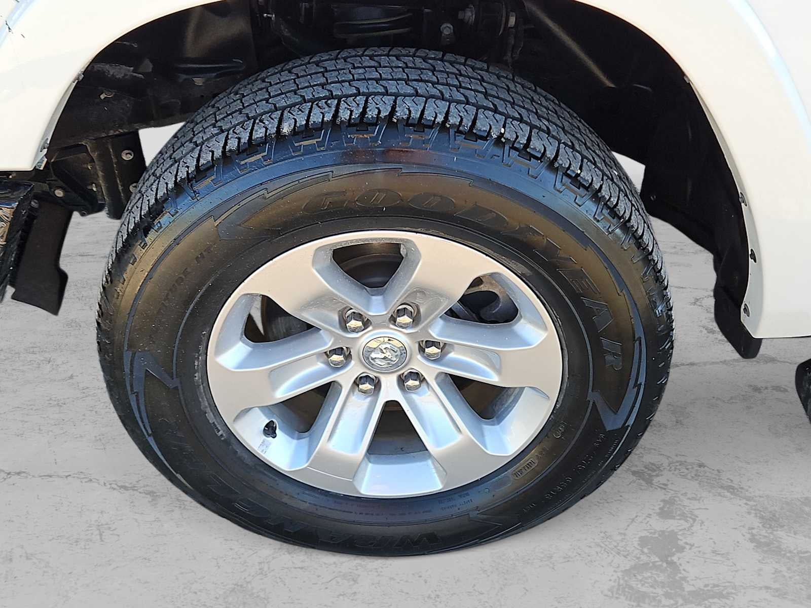 2021 RAM 1500 Laramie Crew Cab 4x4 5'7' Box