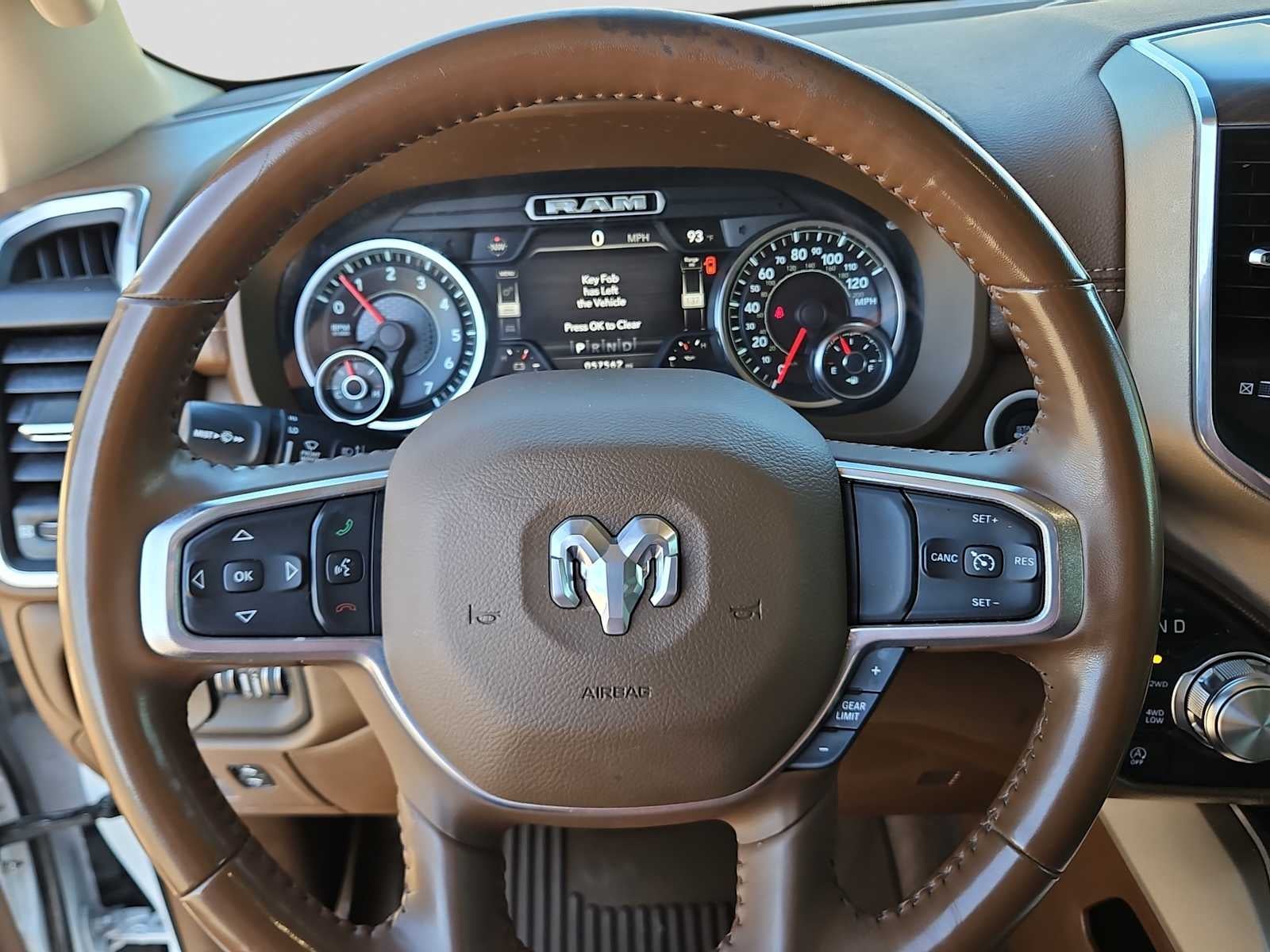 2021 RAM 1500 Laramie Crew Cab 4x4 5'7' Box