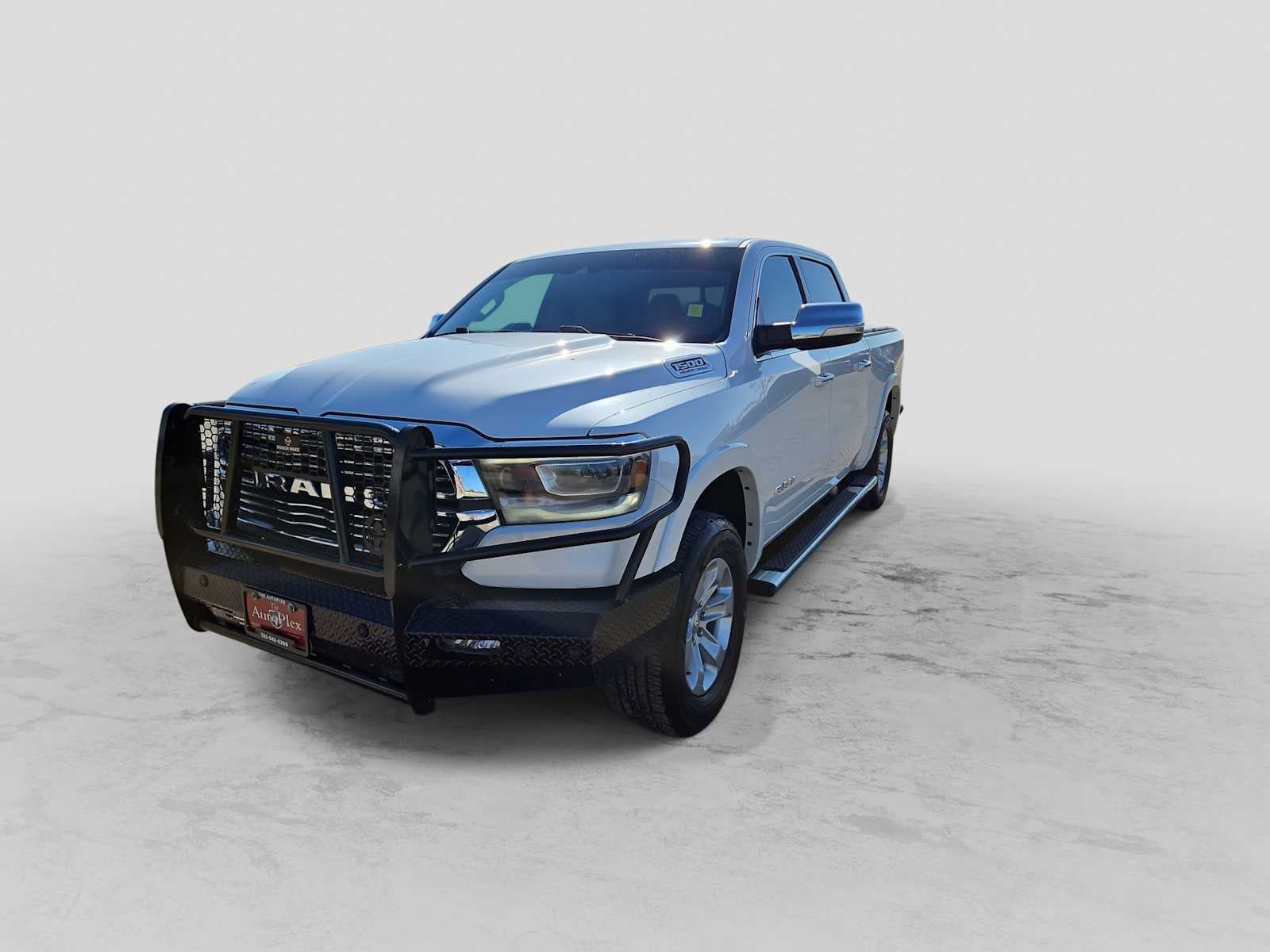 2021 RAM 1500 Laramie Crew Cab 4x4 5'7' Box