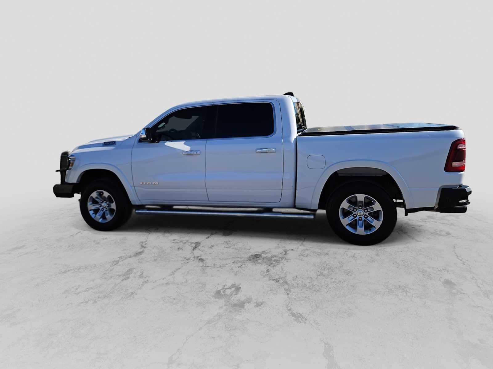 2021 RAM 1500 Laramie Crew Cab 4x4 5'7' Box
