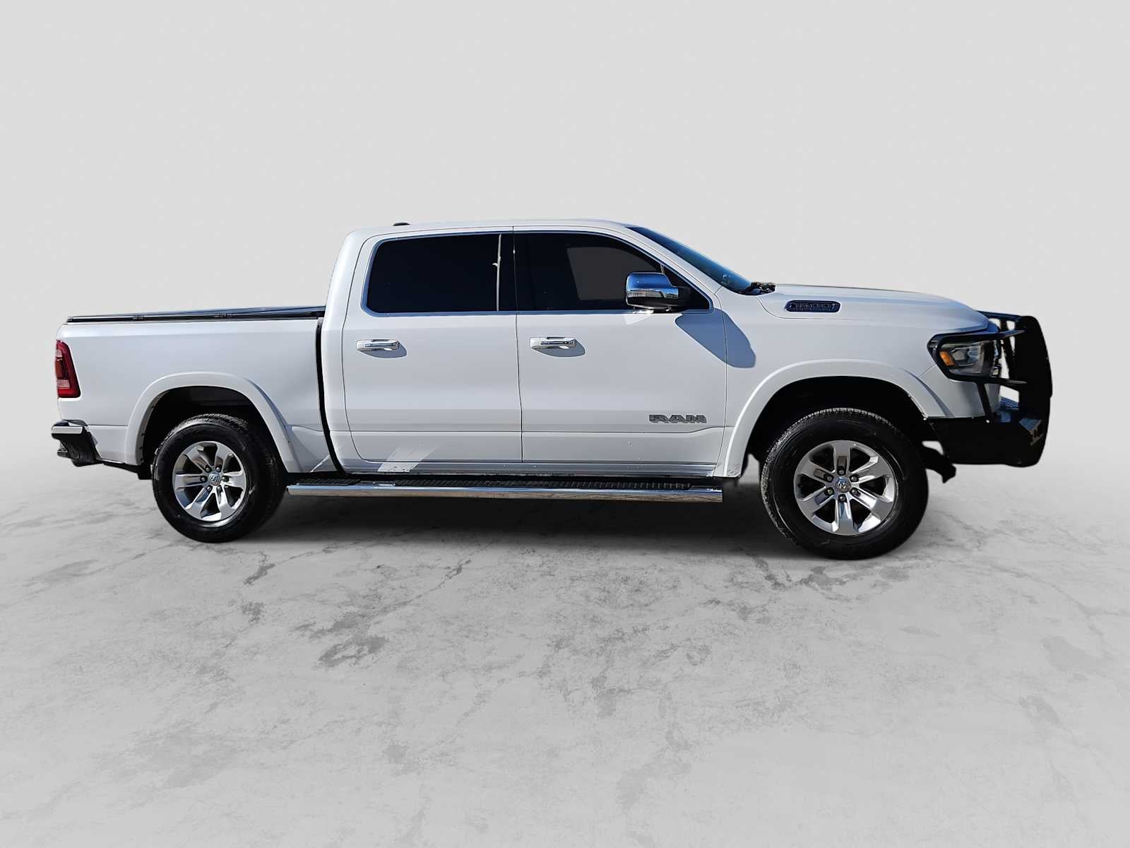 2021 RAM 1500 Laramie Crew Cab 4x4 5'7' Box
