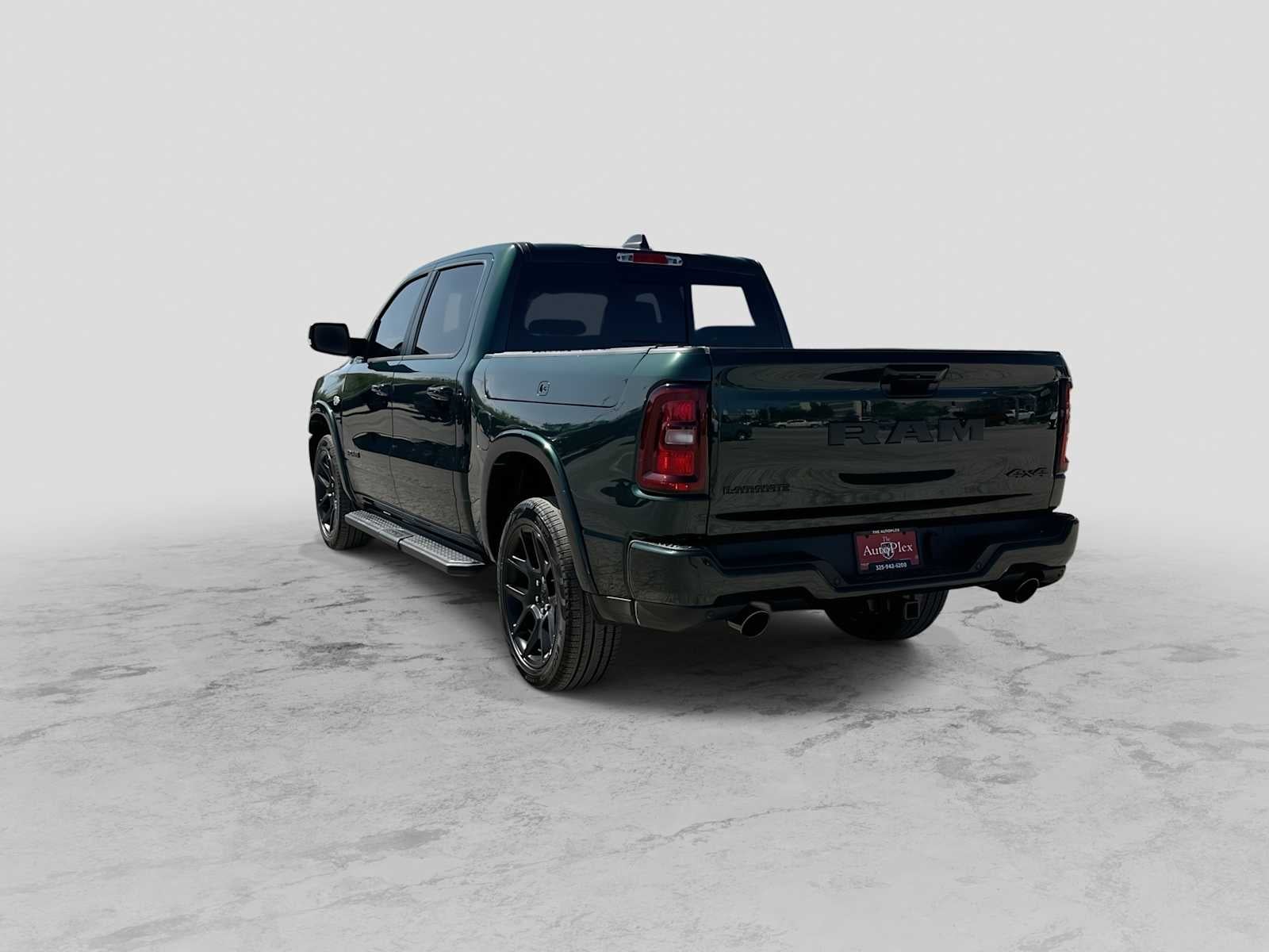 2026 RAM 1500 RAM 1500 LARAMIE CREW CAB 4X4 5'7' BOX
