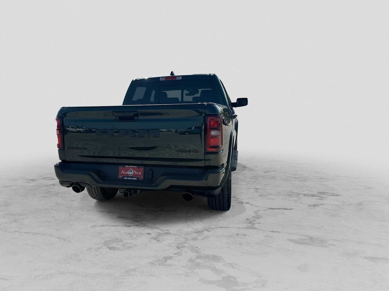 2026 RAM 1500 RAM 1500 LARAMIE CREW CAB 4X4 5'7' BOX